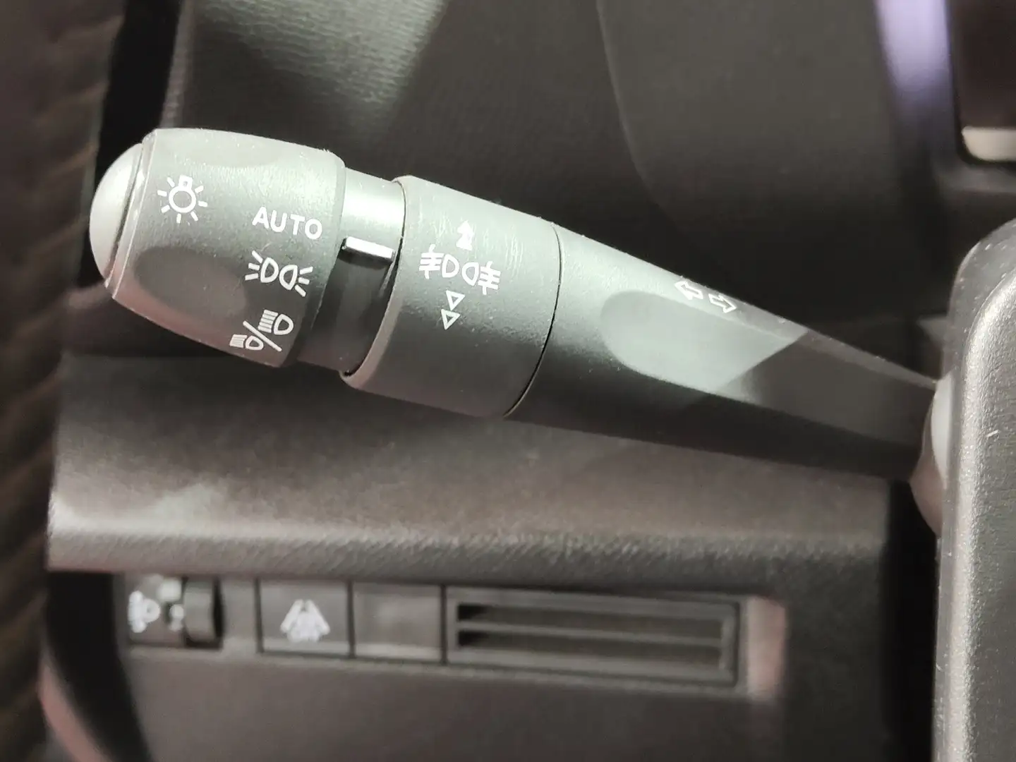 Foto Citroën C4 Citroen C4 PureTech 130 S&S 6v Feel Pack (130 CV)