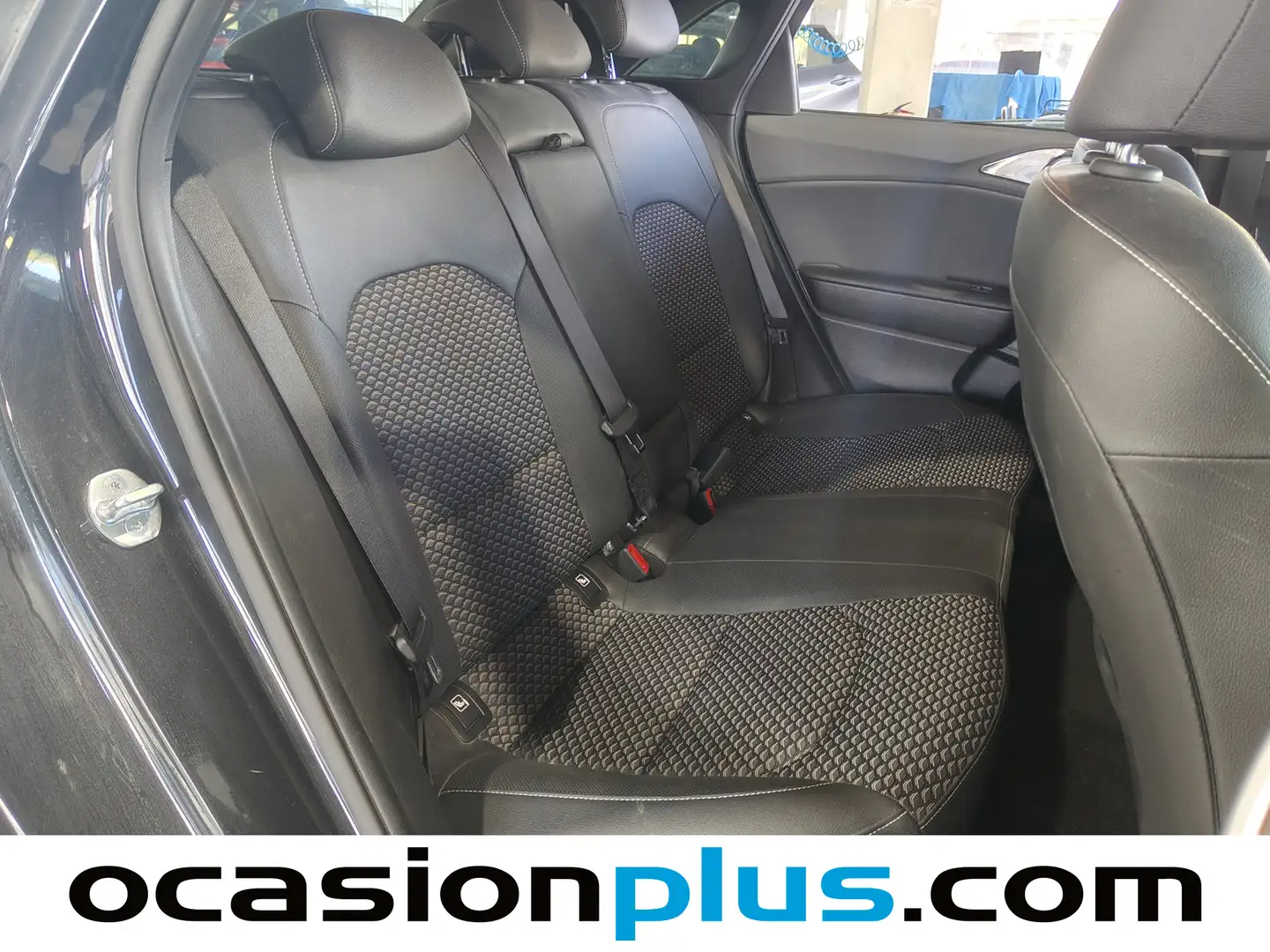 Foto KIA Ceed Kia Ceed 1.0 T-GDi Tech  (120 CV)