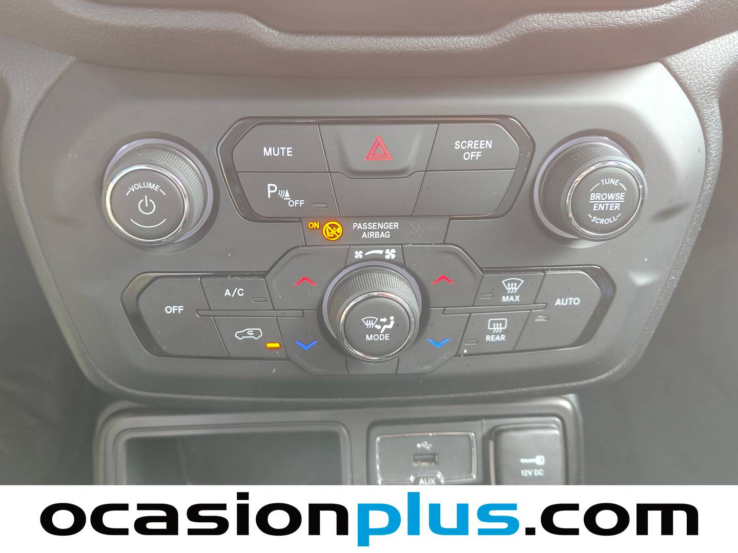Equipamiento del Jeep Renegade Jeep Renegade 1.6 Mjet Business 4x2 (105CV) E6