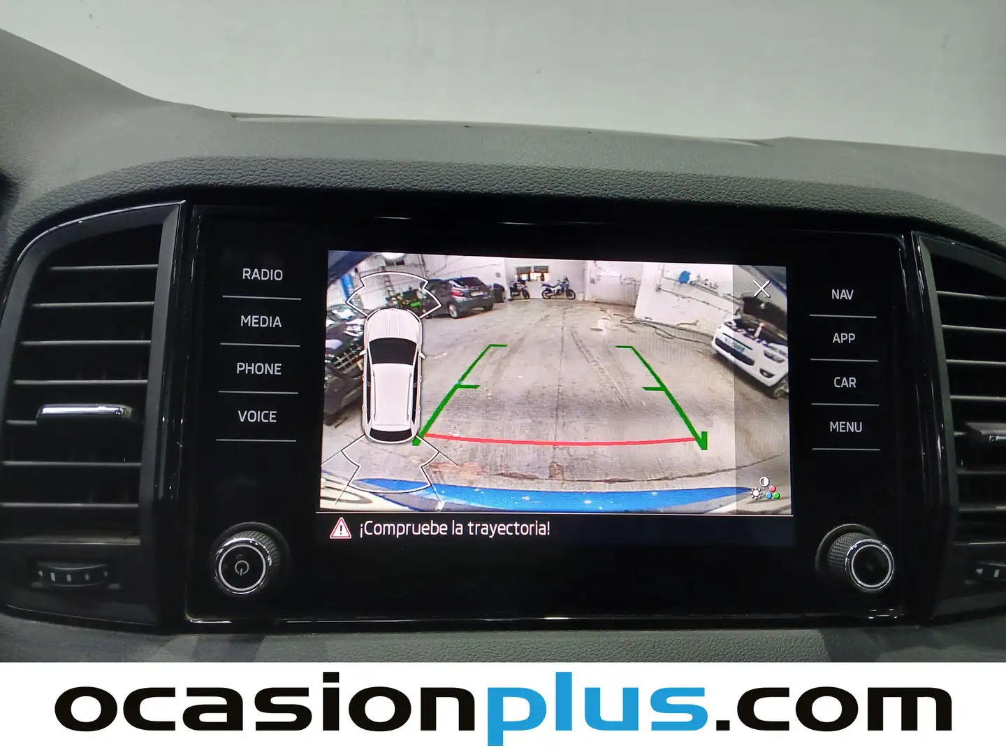 Foto Skoda Karoq Skoda Karoq 1.5 TSI ACT Sportline DSG (150 CV)