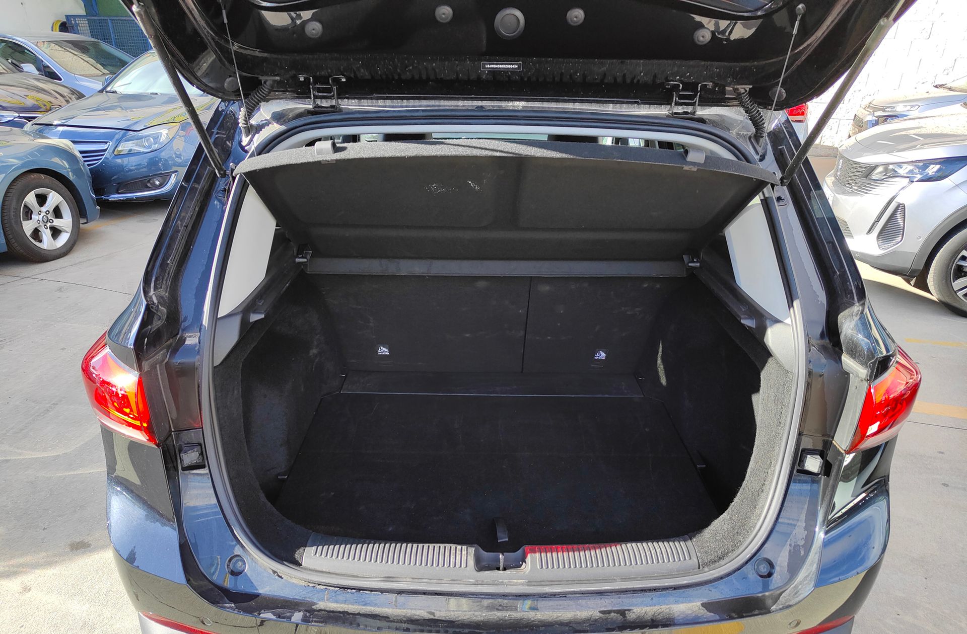 MG ZS 1.5 Hybrid+ Luxury - foto 16