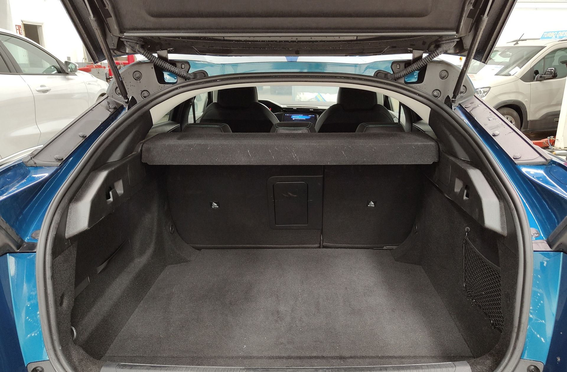 Peugeot 408 Allure Hybrid eDCS6 - foto 17
