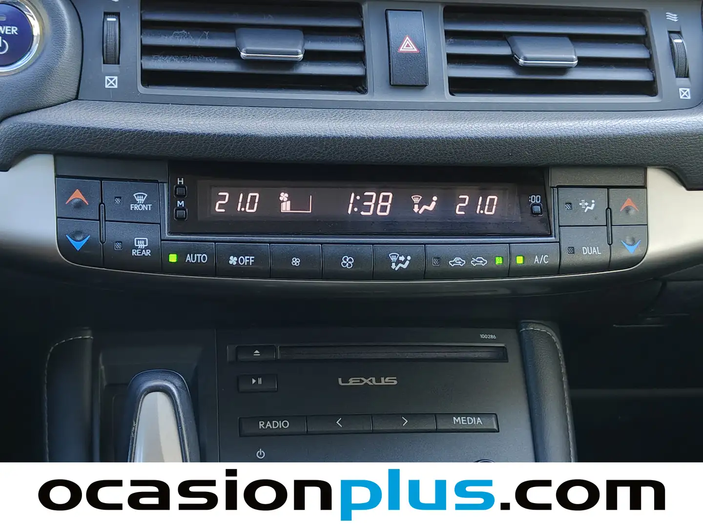 Foto Lexus CT Lexus CT 200h Business  (136 CV)