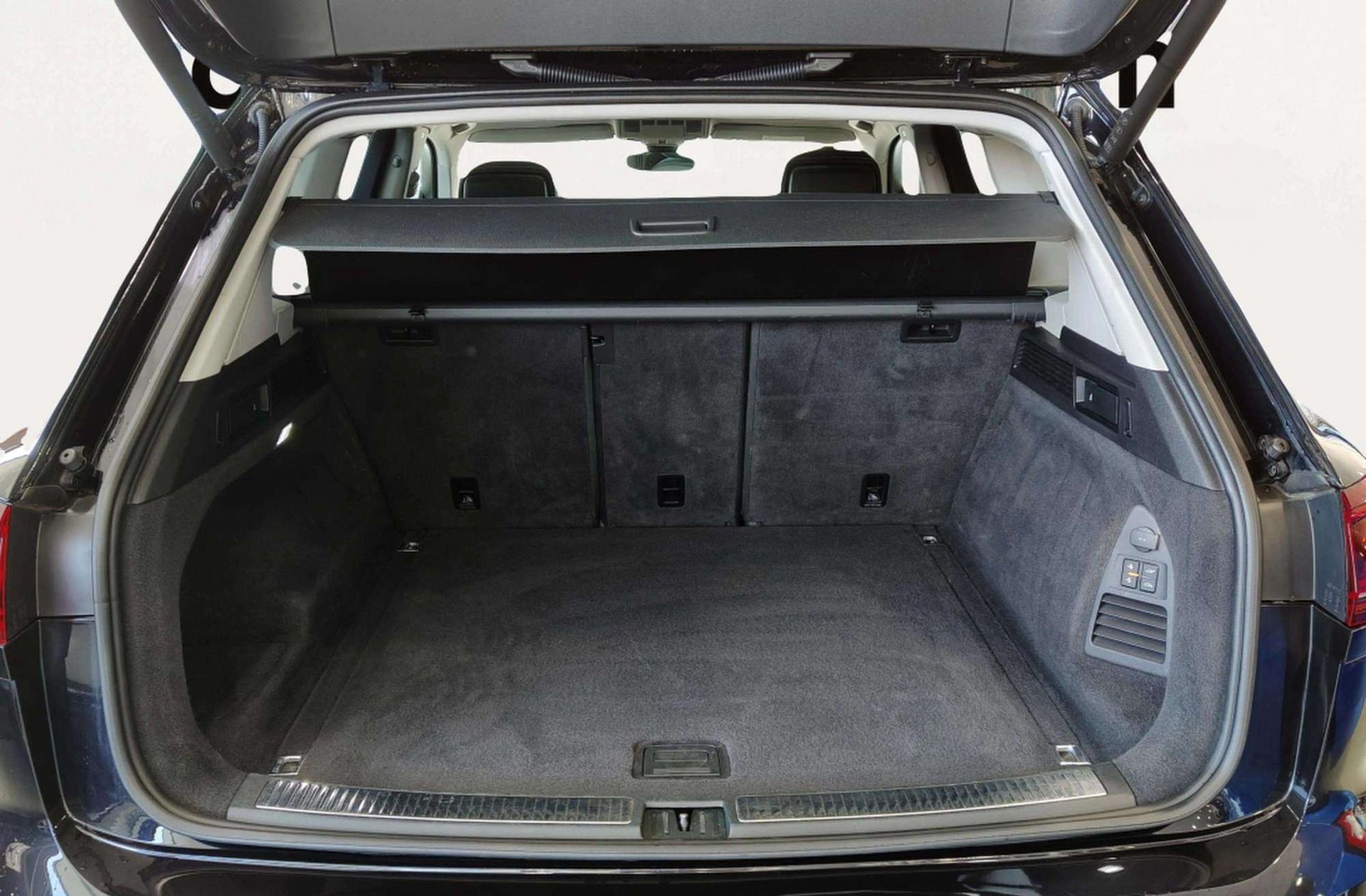 Volkswagen Touareg R-Line 3.0 TDI 4Motion Tiptronic - foto 28