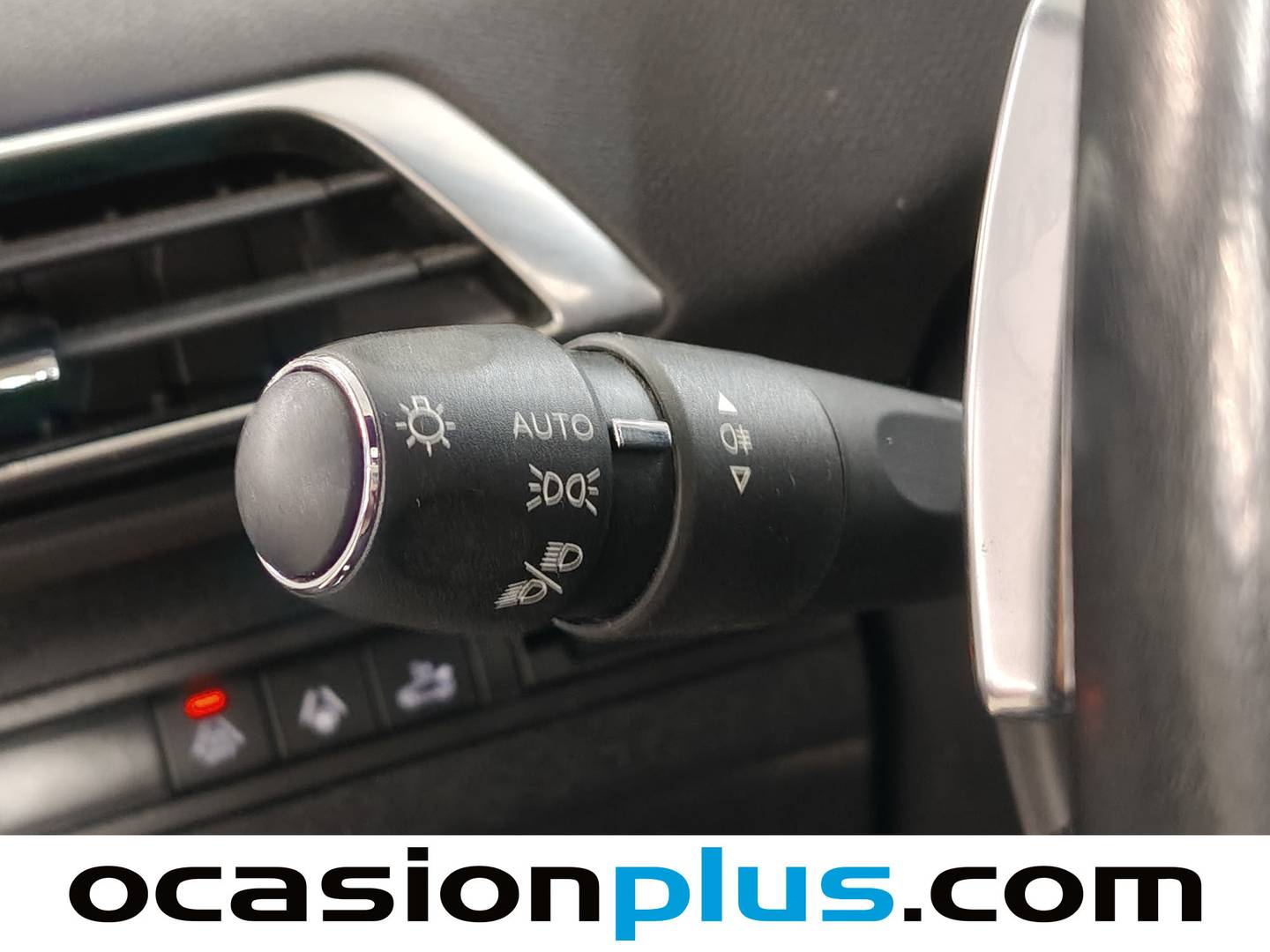 Foto Peugeot 3008 Peugeot 3008 PureTech 130 S&S GT EAT8 (130 CV)