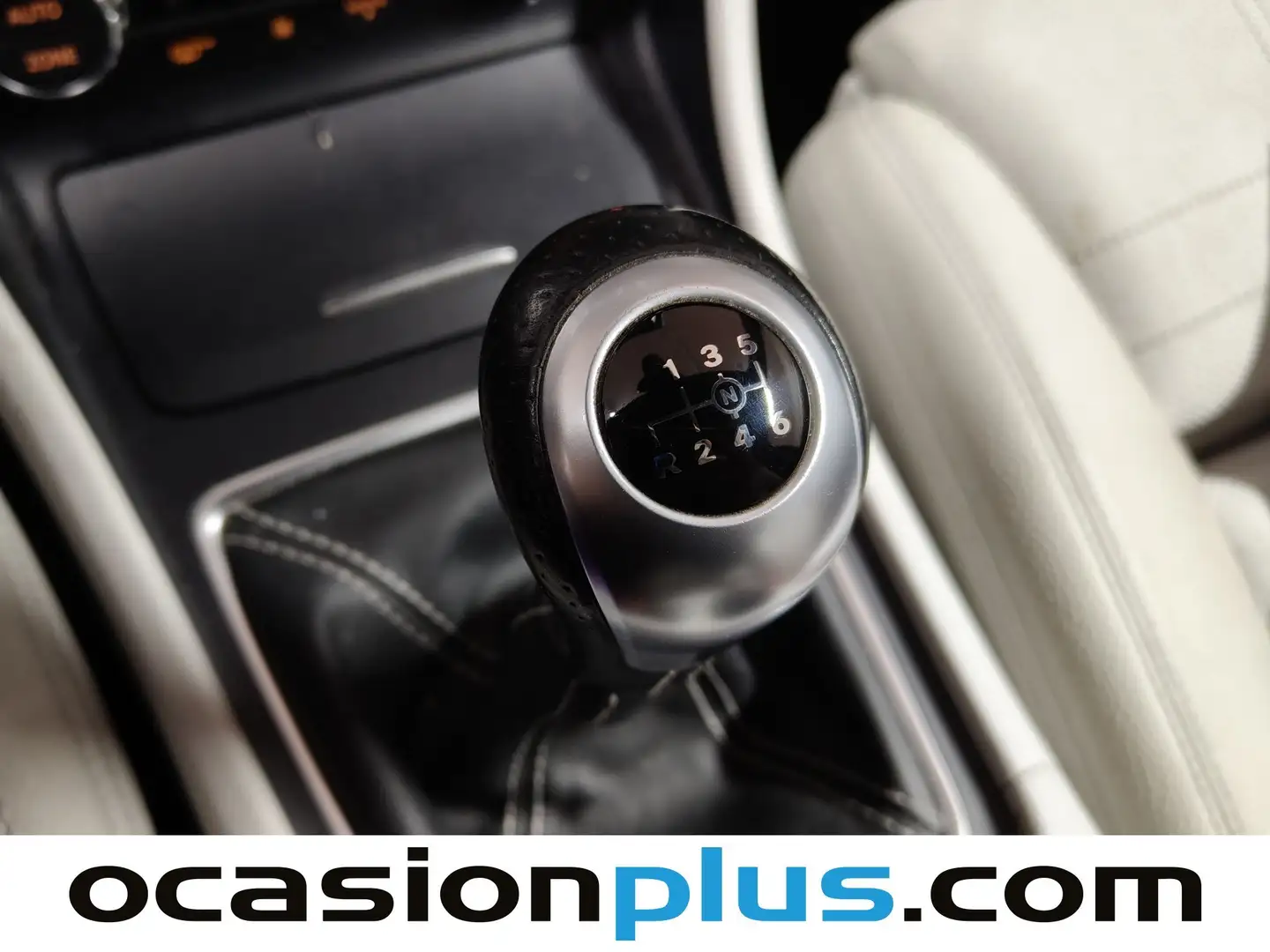 Foto Mercedes GLA Mercedes-Benz GLA 200 d Urban (136 CV) Pack AMG