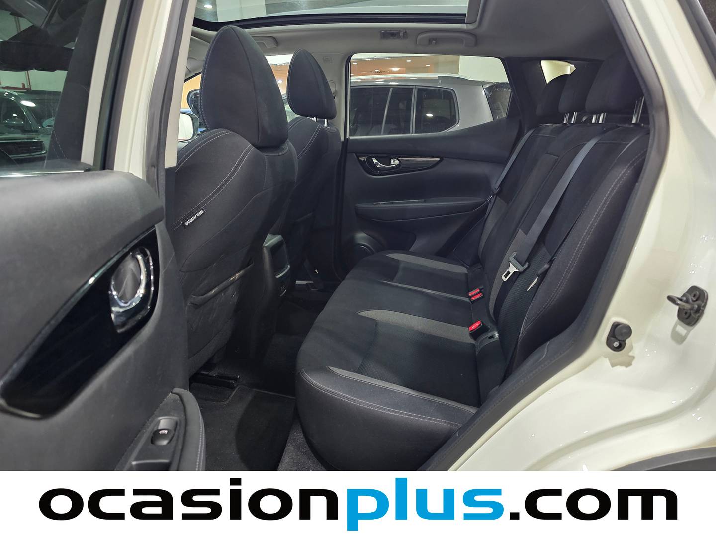 Foto Nissan QASHQAI Nissan Qashqai DIG-T 140 N-Connecta 4x2 (140 CV)