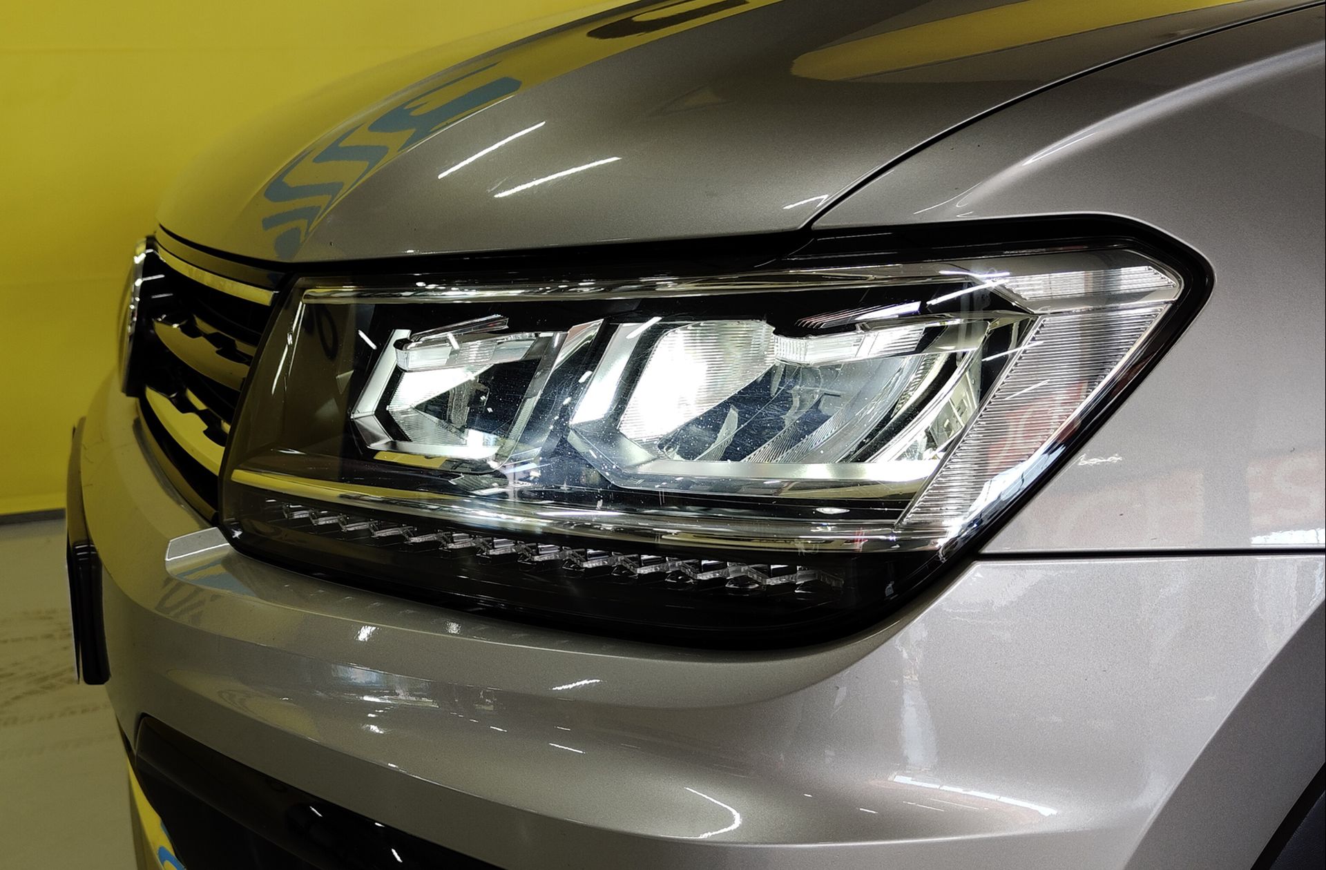Volkswagen Tiguan Advance 1.5 TSI Pack R-LINE - foto 13