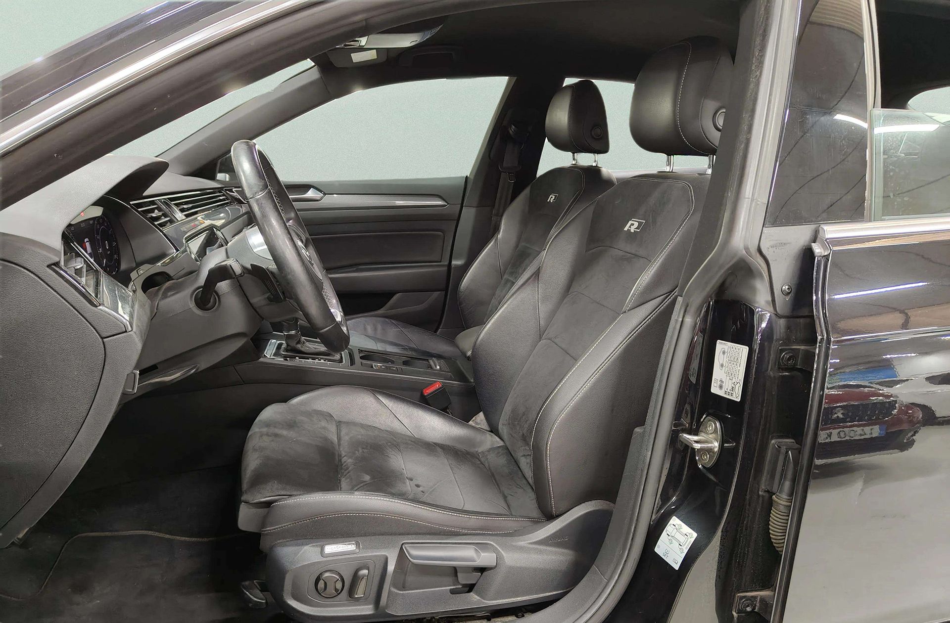 Volkswagen Arteon R-Line 2.0 TDI DSG - foto 13