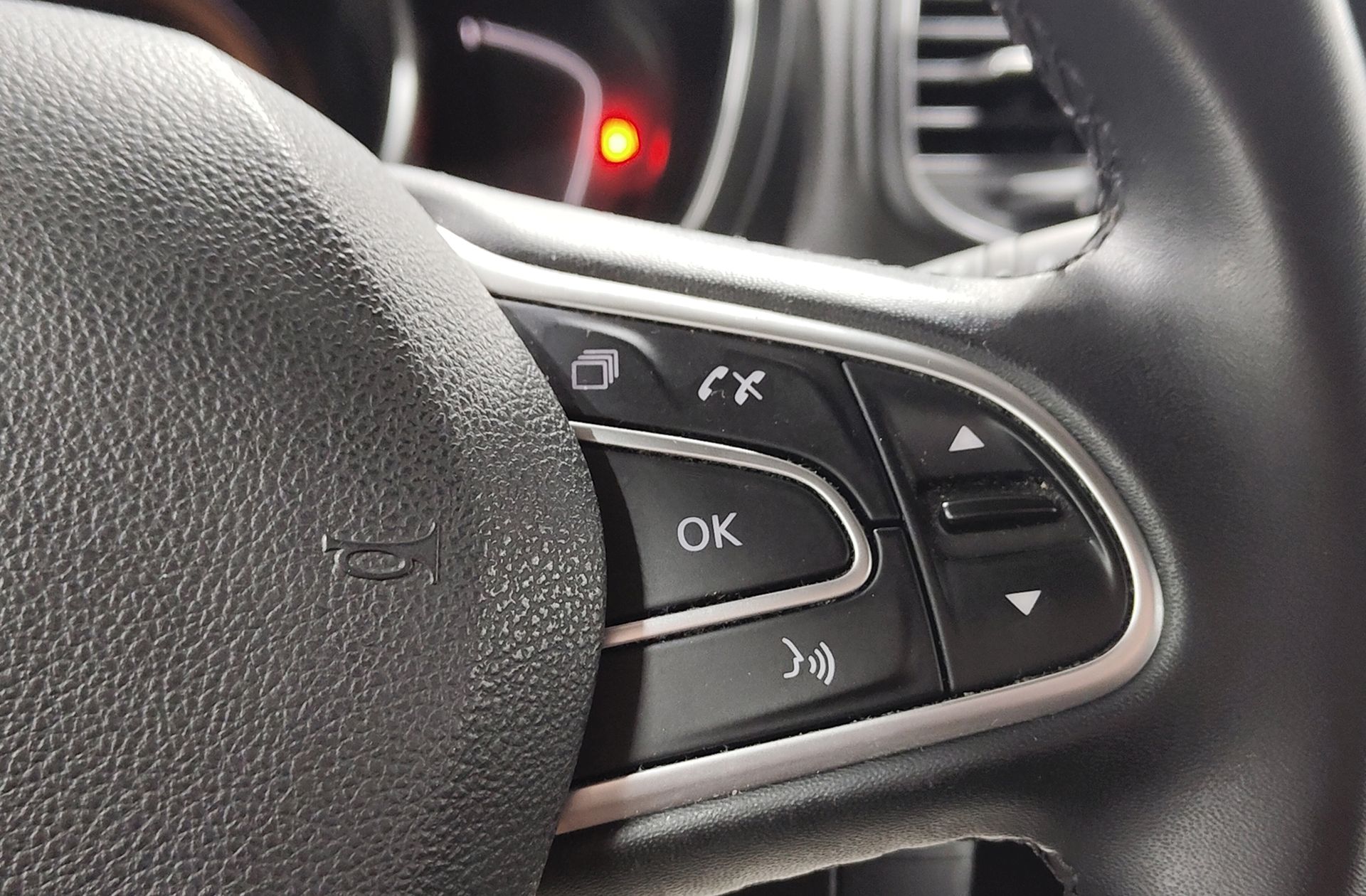 Renault Scénic Zen TCe GPF EDC - foto 26