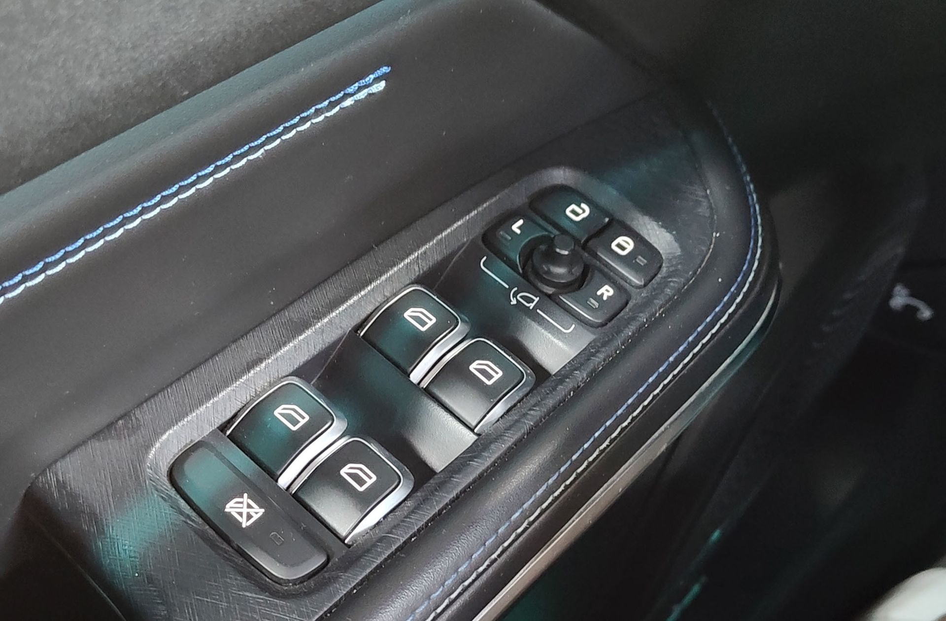 Lynk & Co 01 1.5 PHEV - foto 42