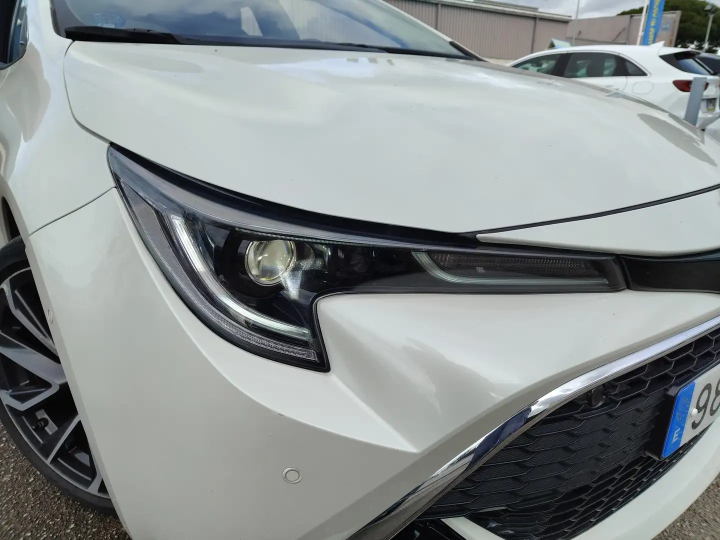 Foto Toyota Corolla Toyota Corolla 180H Advance E-CVT (180 CV)