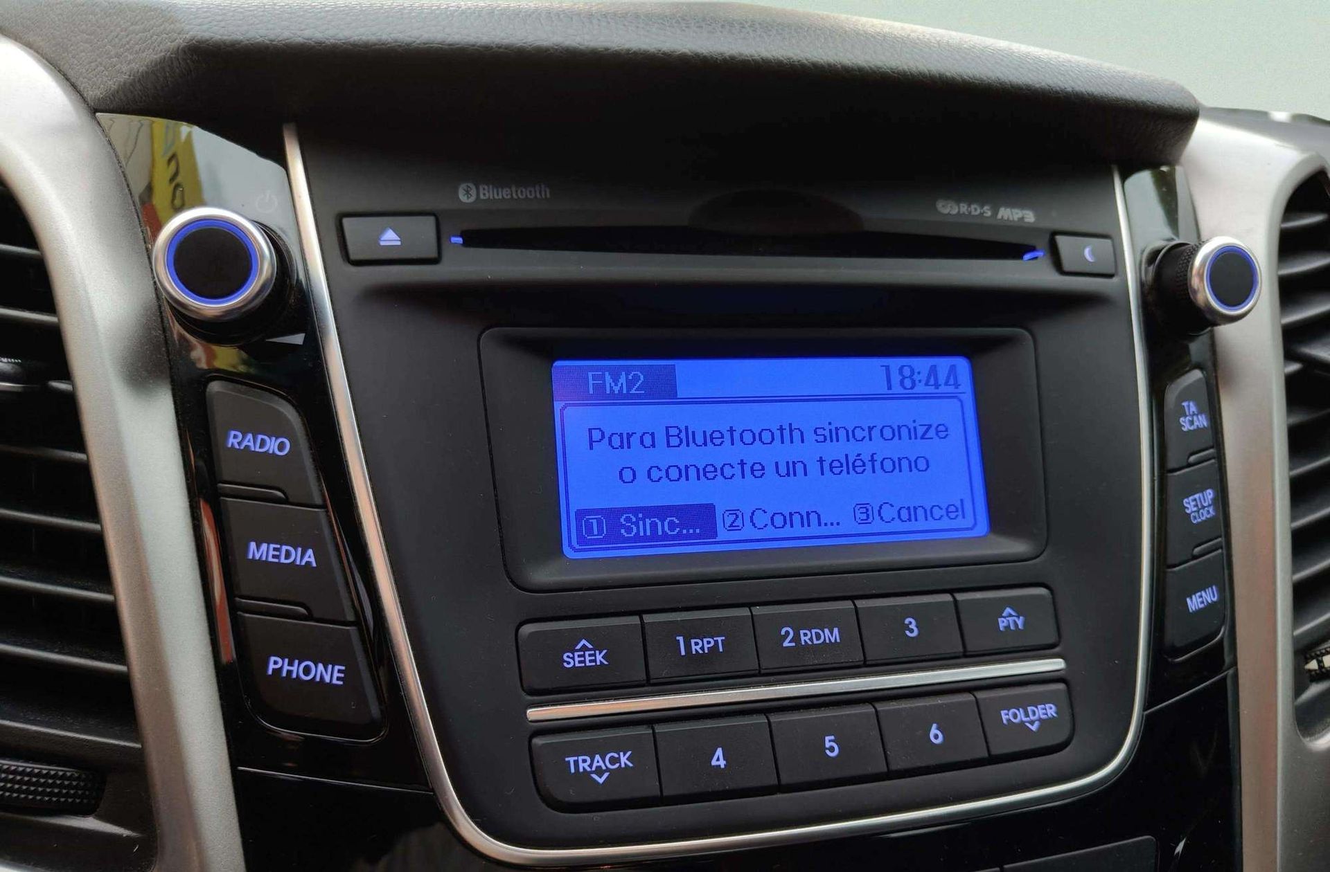Hyundai i30 1.6 GDi BlueDrive Tecno - foto 28