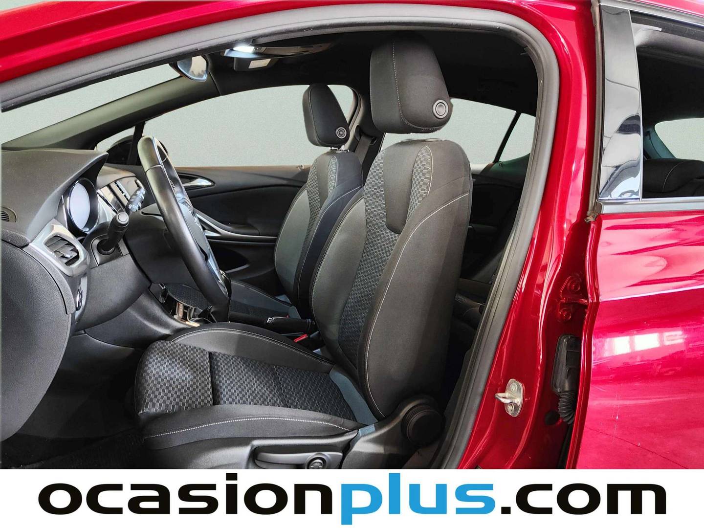 Foto asientos delanteros Opel Astra Opel Astra 1.2 Turbo SHL GS Line (110 CV)