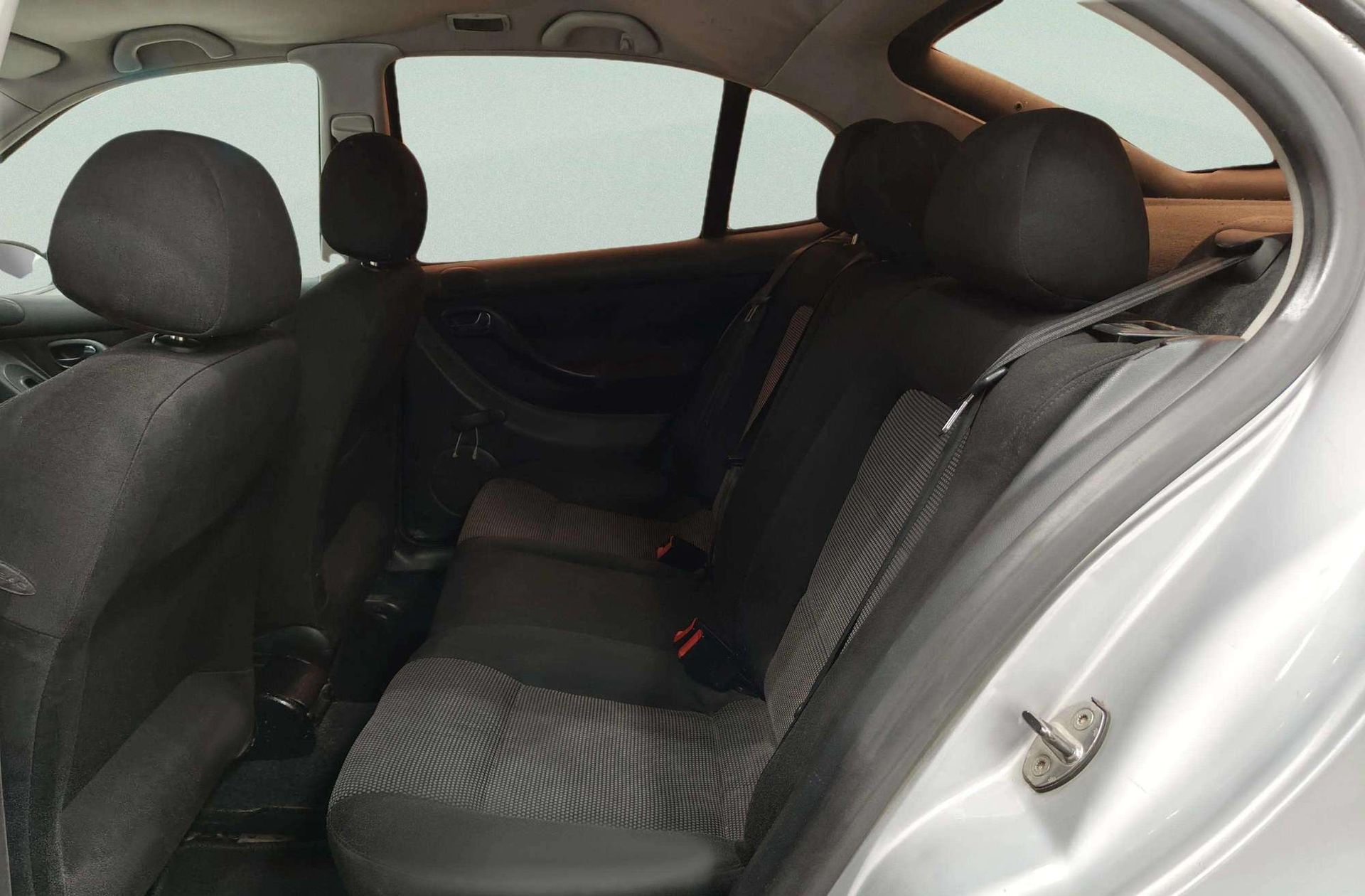 SEAT León 1.6i Stella - foto 9