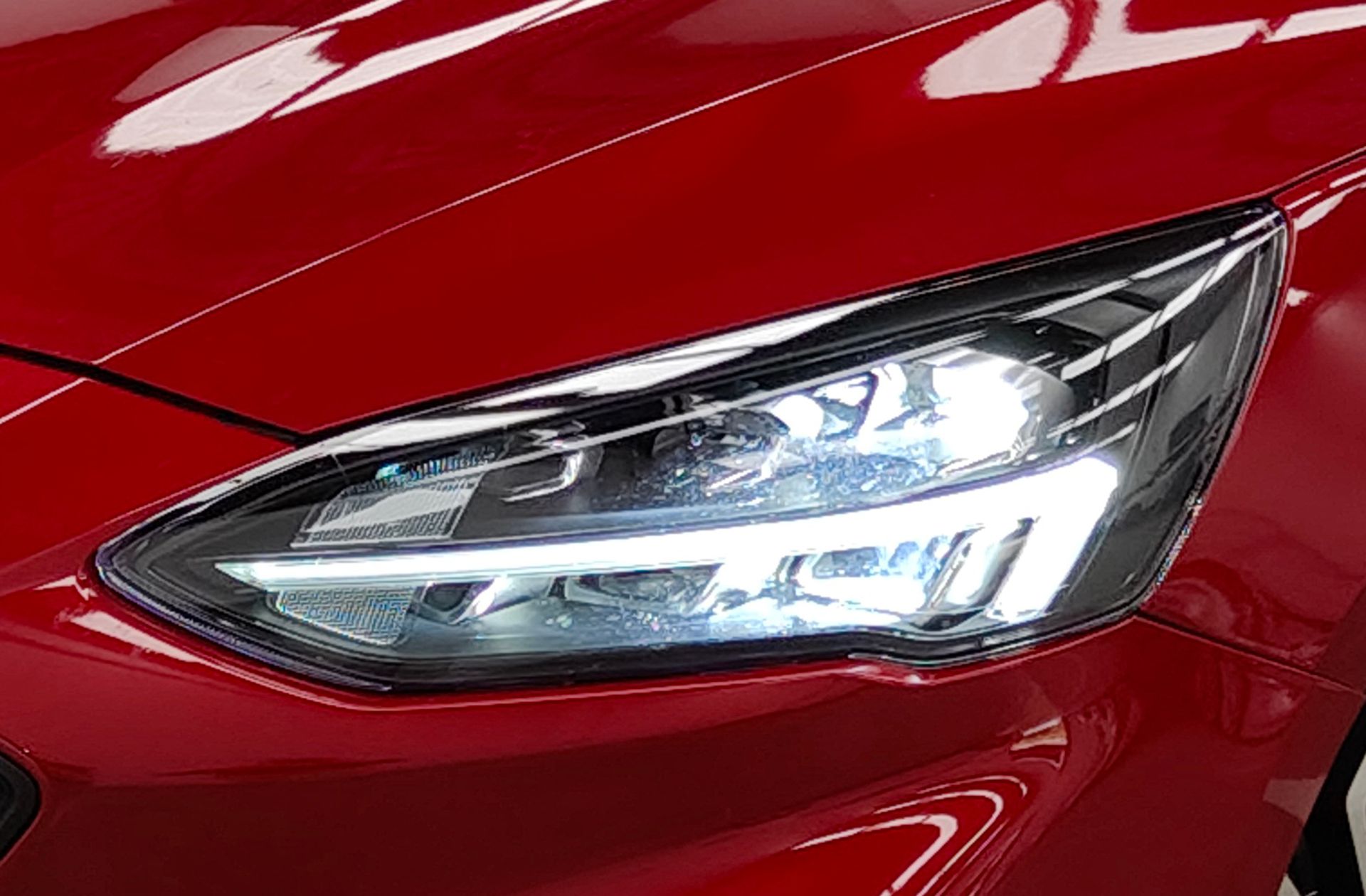 Ford Focus 1.0 EcoBoost ST-Line - foto 13