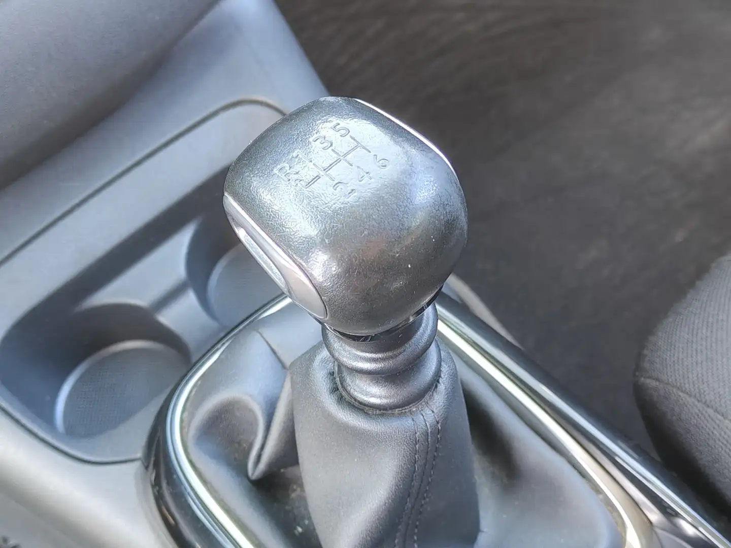 Foto Citroën C4 Cactus Citroen C4 Cactus BlueHDi 100 S&S Shine (100 CV)