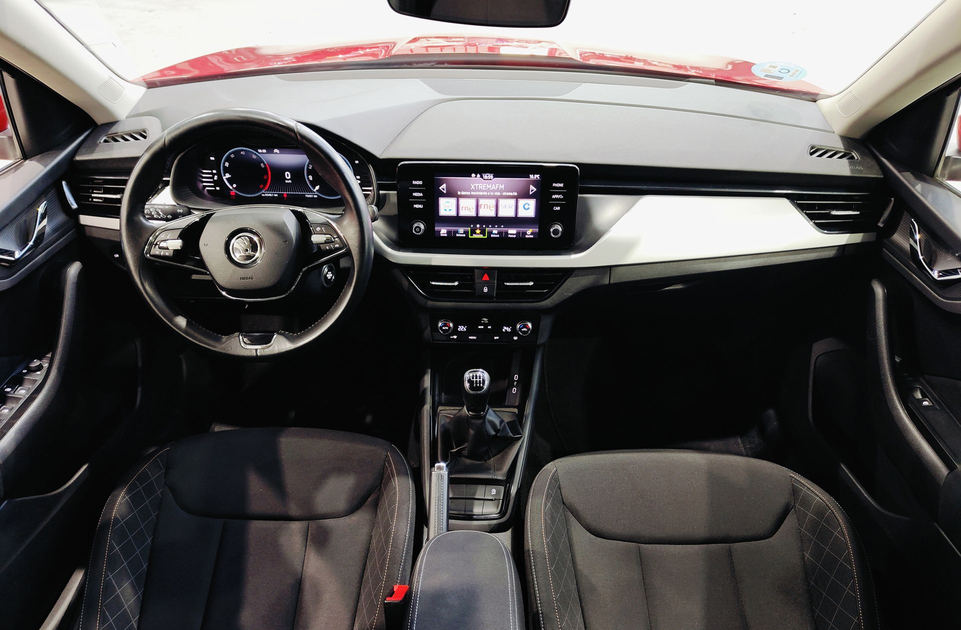 Škoda Kamiq 1.5 TSI Ambition - foto 6