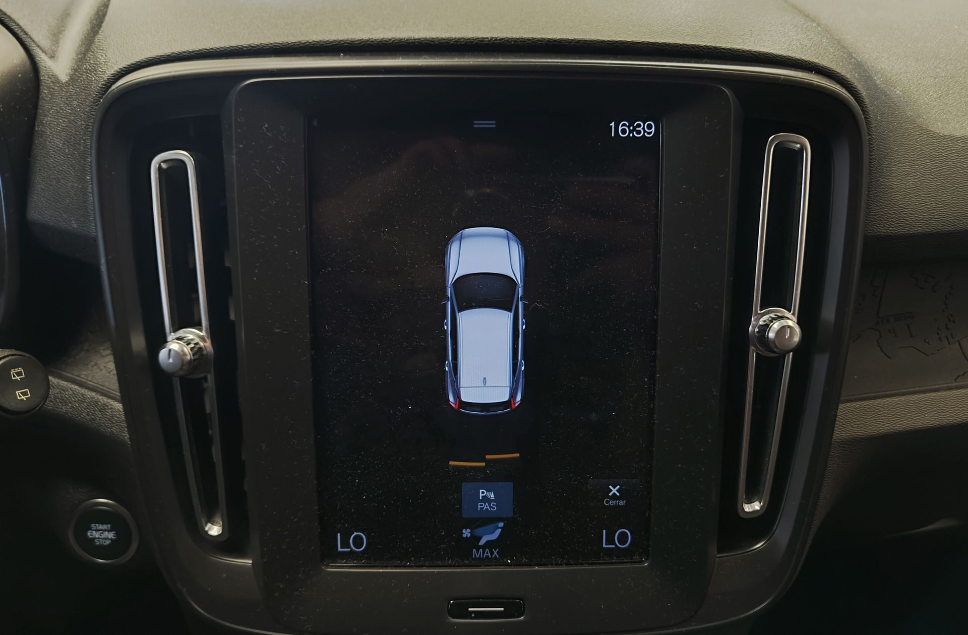 Volvo XC40 T2 Momentum Core - foto 8