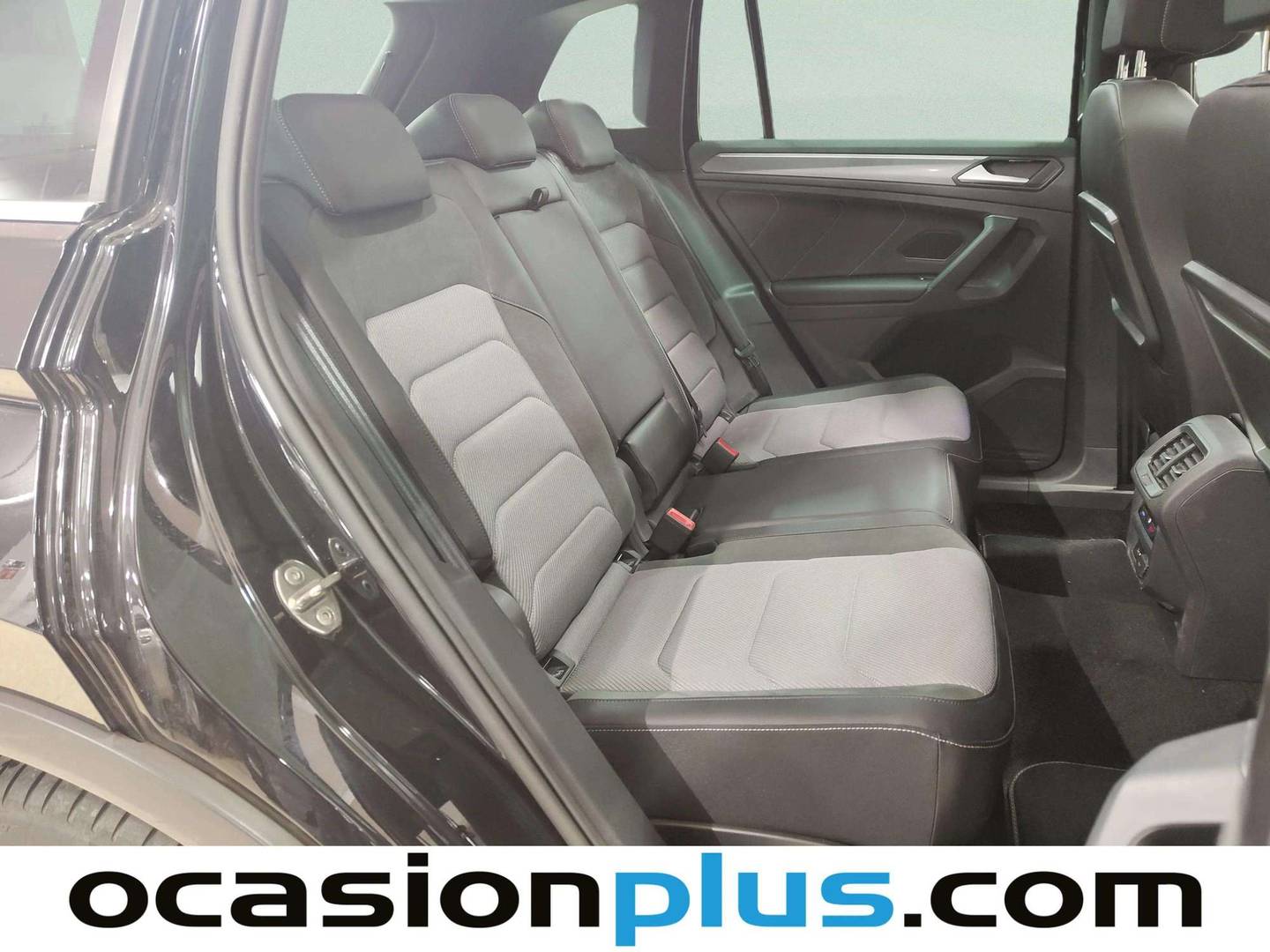 Foto Volkswagen Tiguan Volkswagen Tiguan Sport 1.5 TSI (150 CV) DSG Pack R-Line