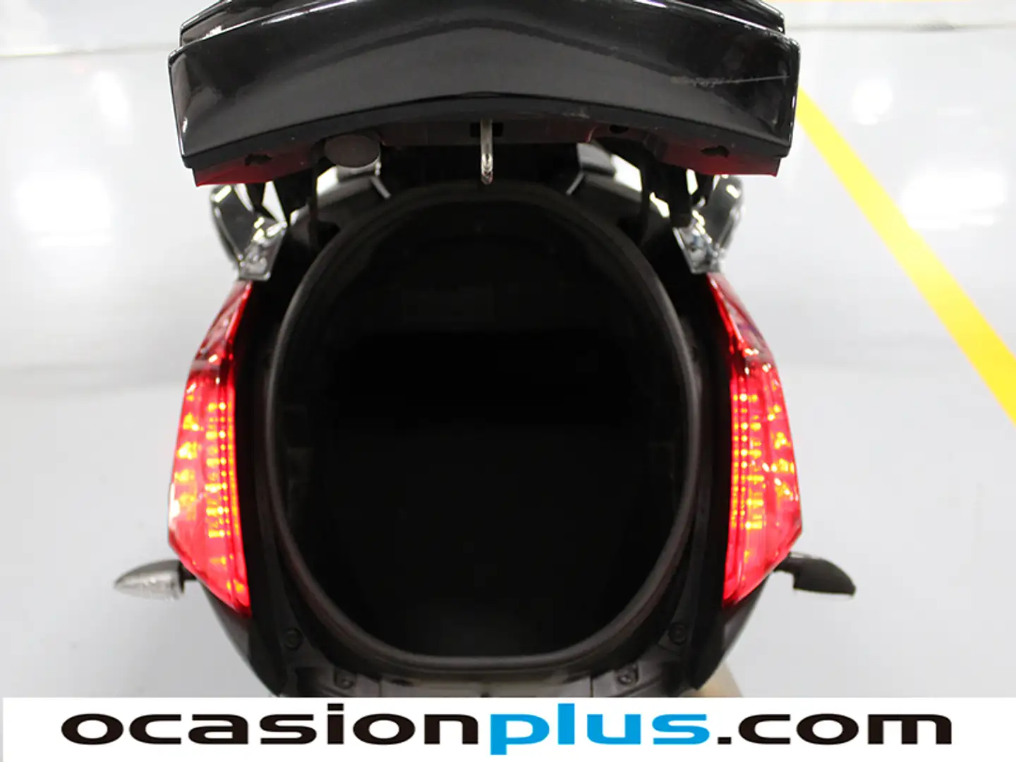 Foto Peugeot Metropolis 400 Peugeot Metropolis 400 Metropolis 400 (35 CV)