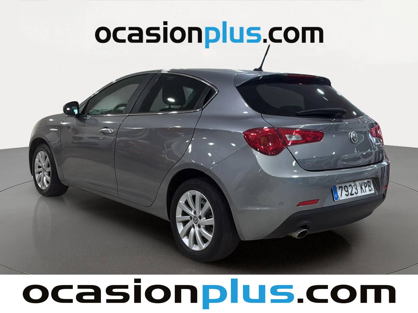 Foto trasera Alfa Romeo Giulietta Alfa Romeo Giulietta 1.6 JTD Super (120 CV) izquierda