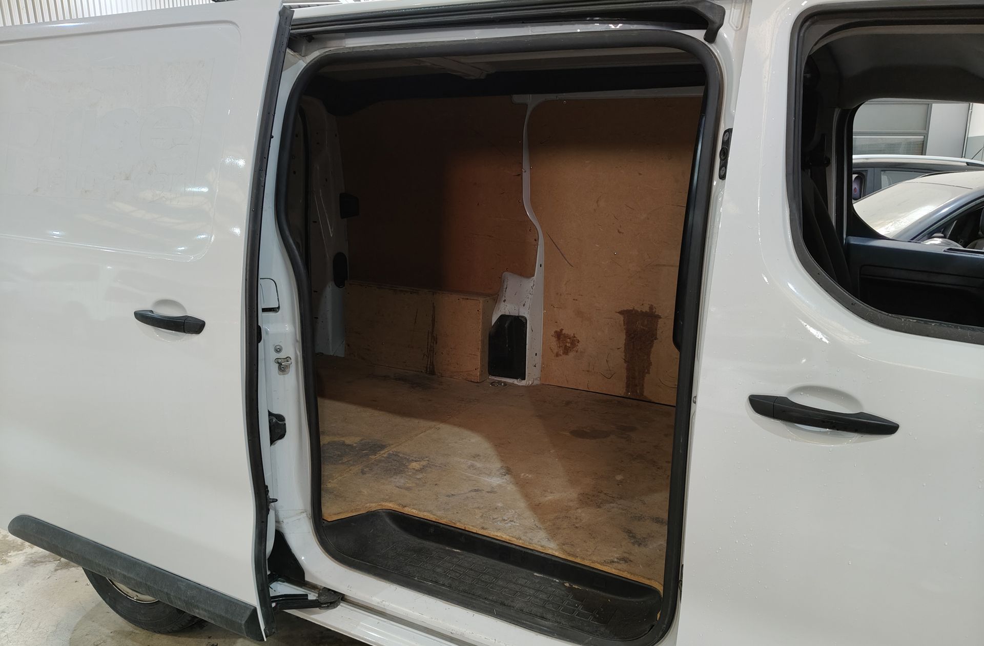 Opel Vivaro Furgon 1.5 BlueHDi M Standart - foto 12