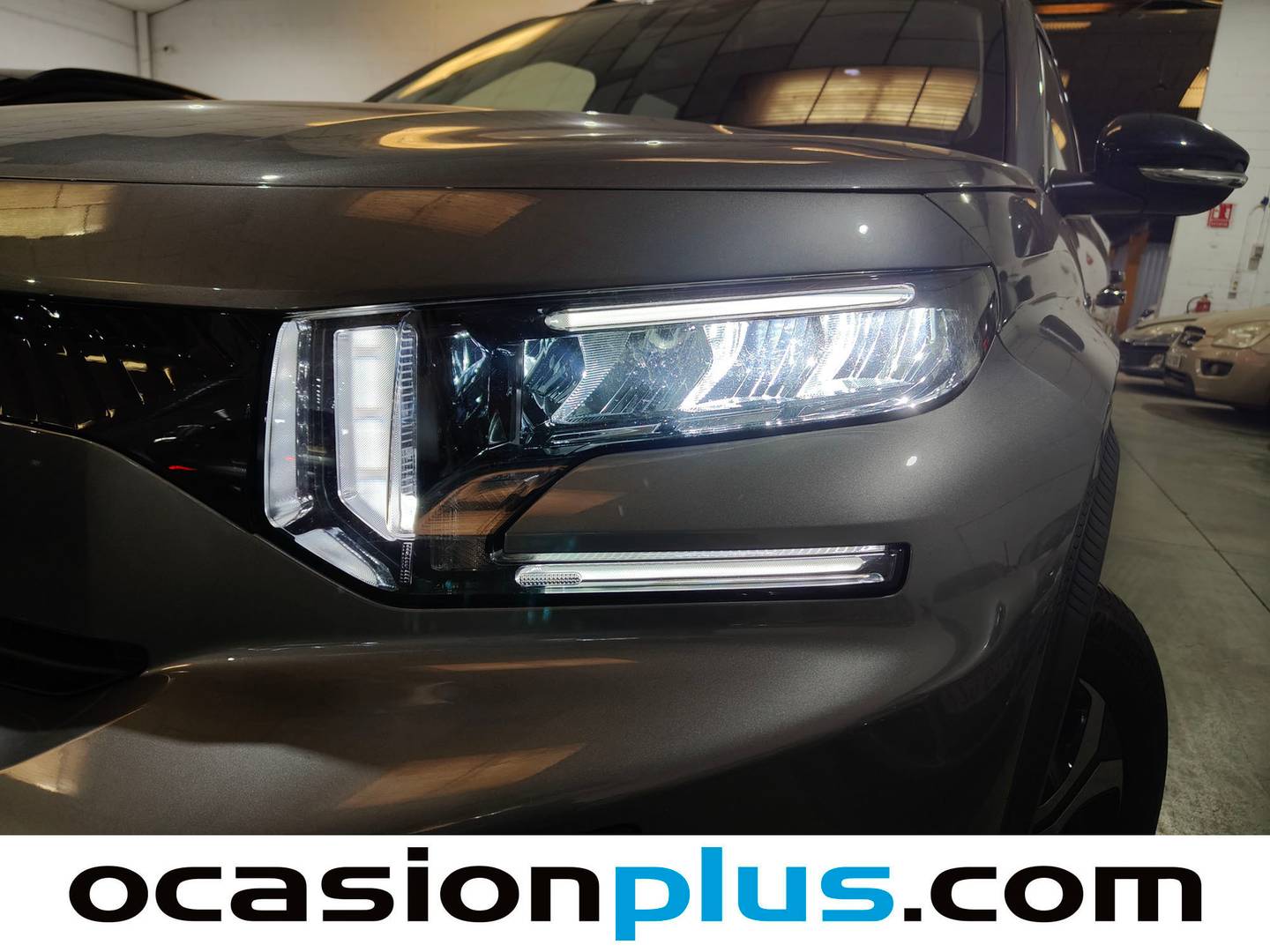 Extras del Citroën C3 Aircross Citroën C3 Aircross Hybrid 145 Plus e-DCS6 (145 CV)