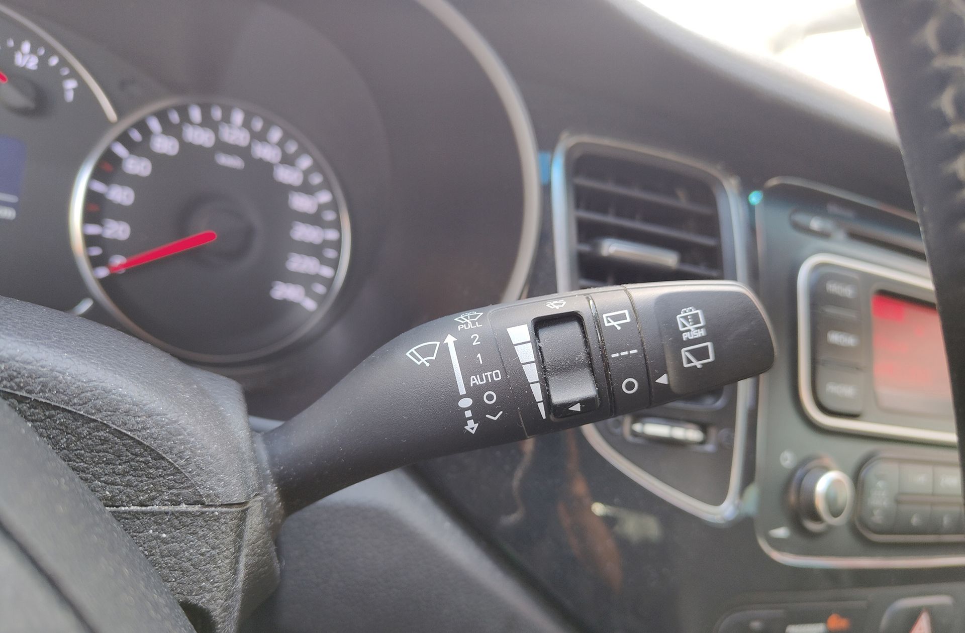 Kia Carens 1.7 CRDi VGT Eco-Dynamic Drive - foto 23
