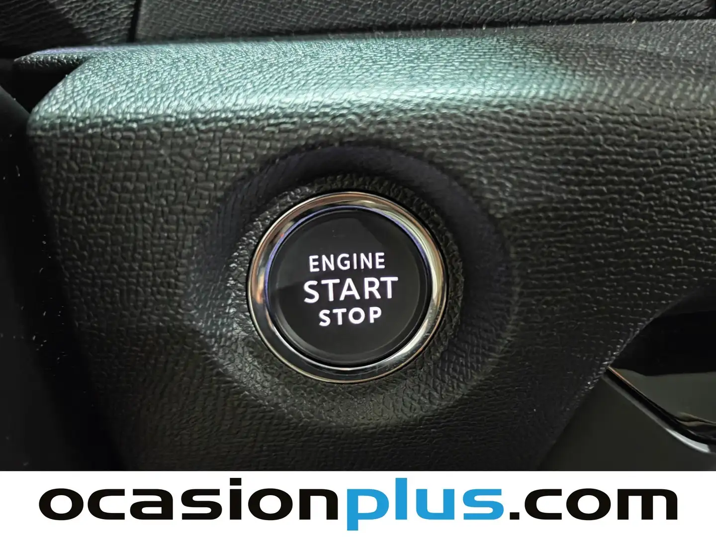 Foto Citroën C4 X Citroen C4 X PureTech 130 S&S Plus EAT8 (131 CV)