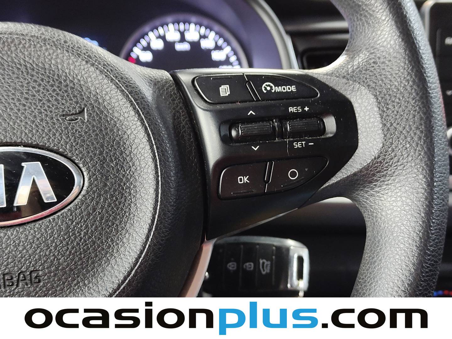 Acabados KIA Rio KIA Rio 1.2 CVVT Concept (84 CV)