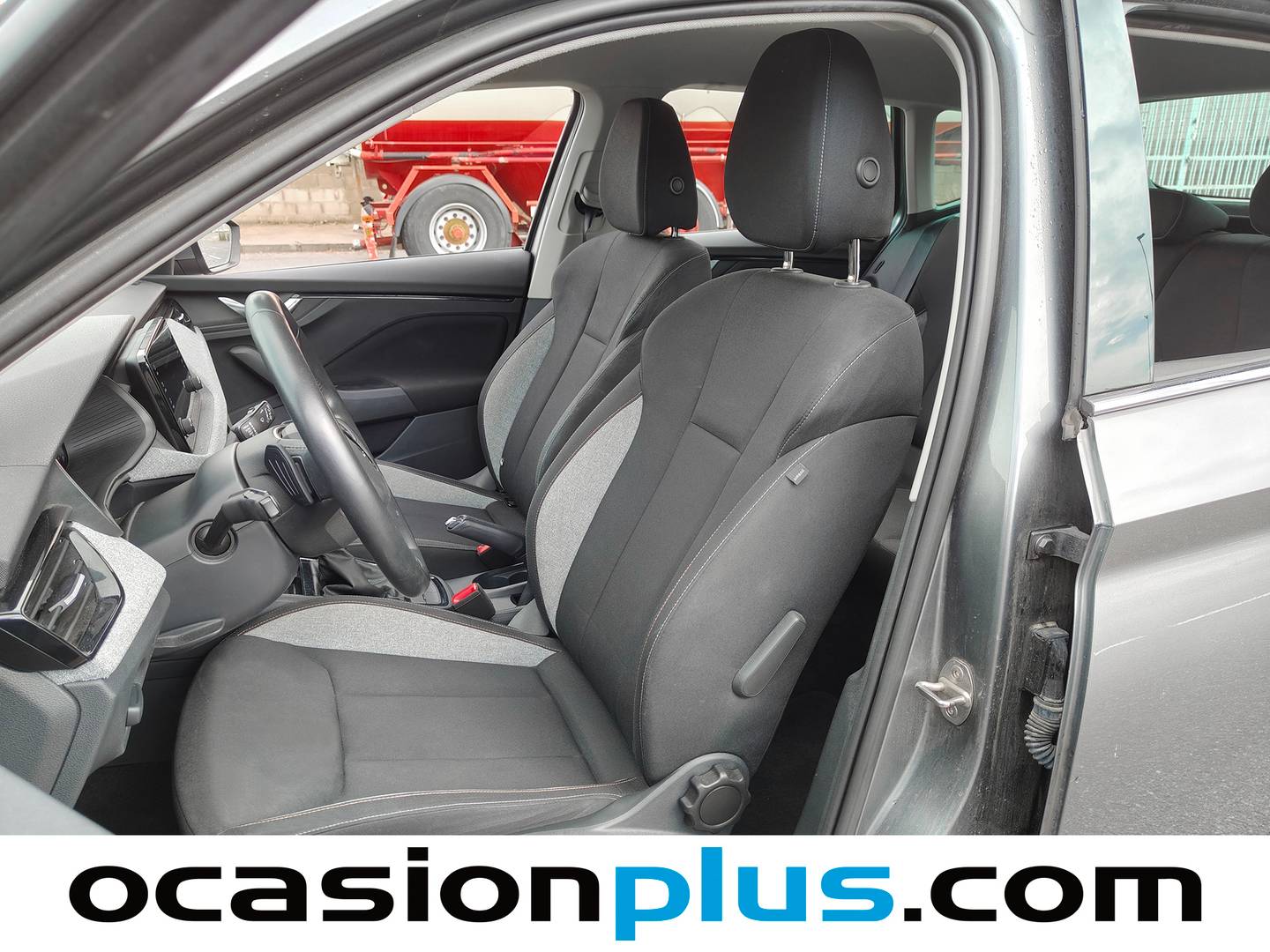 Foto asientos delanteros Skoda Kamiq Skoda Kamiq 1.0 TSI Selection DSG (115 CV)