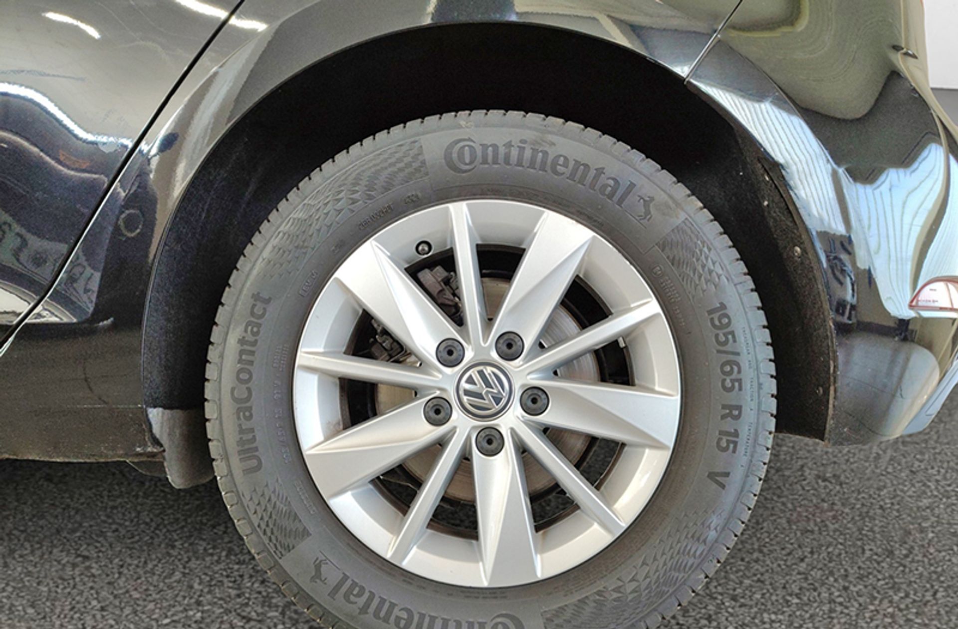 Volkswagen Golf Business 1.0 TSI - foto 33