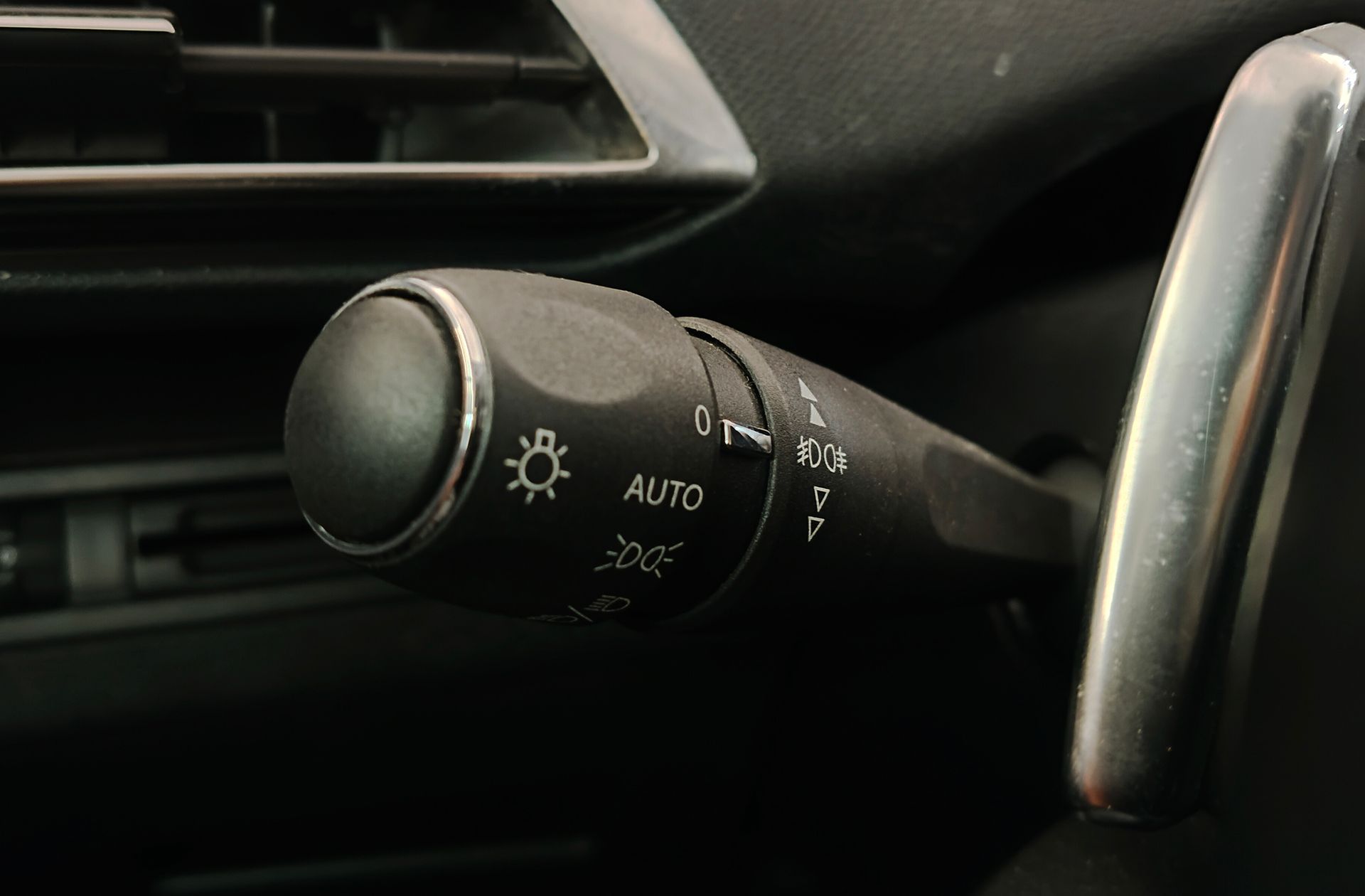 Peugeot 5008 BlueHDi 130 Allure EAT8 7 plazas - foto 29