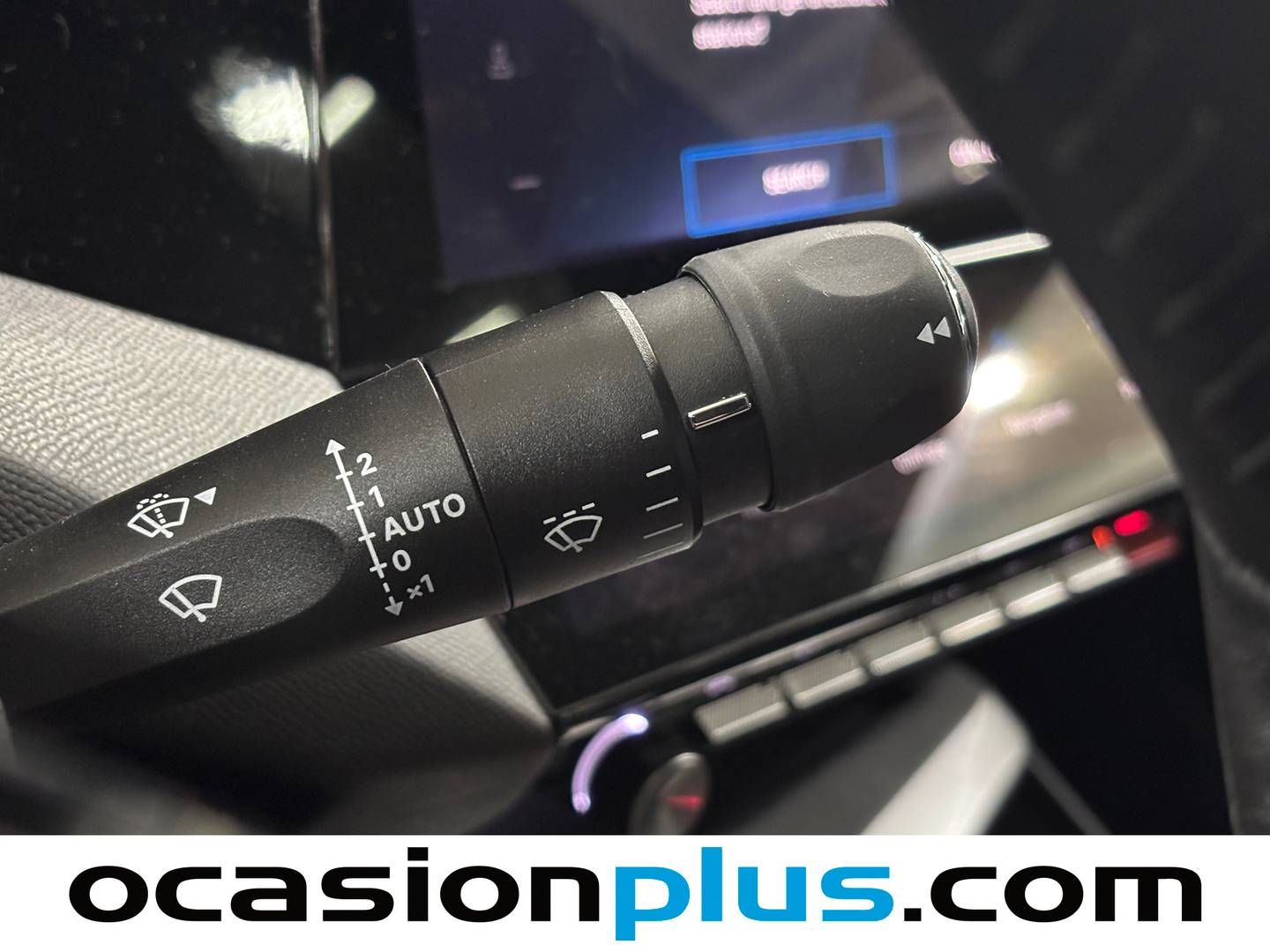 Foto Peugeot 408 Peugeot 408 Allure PHEV 180 e-EAT8 (181 CV)