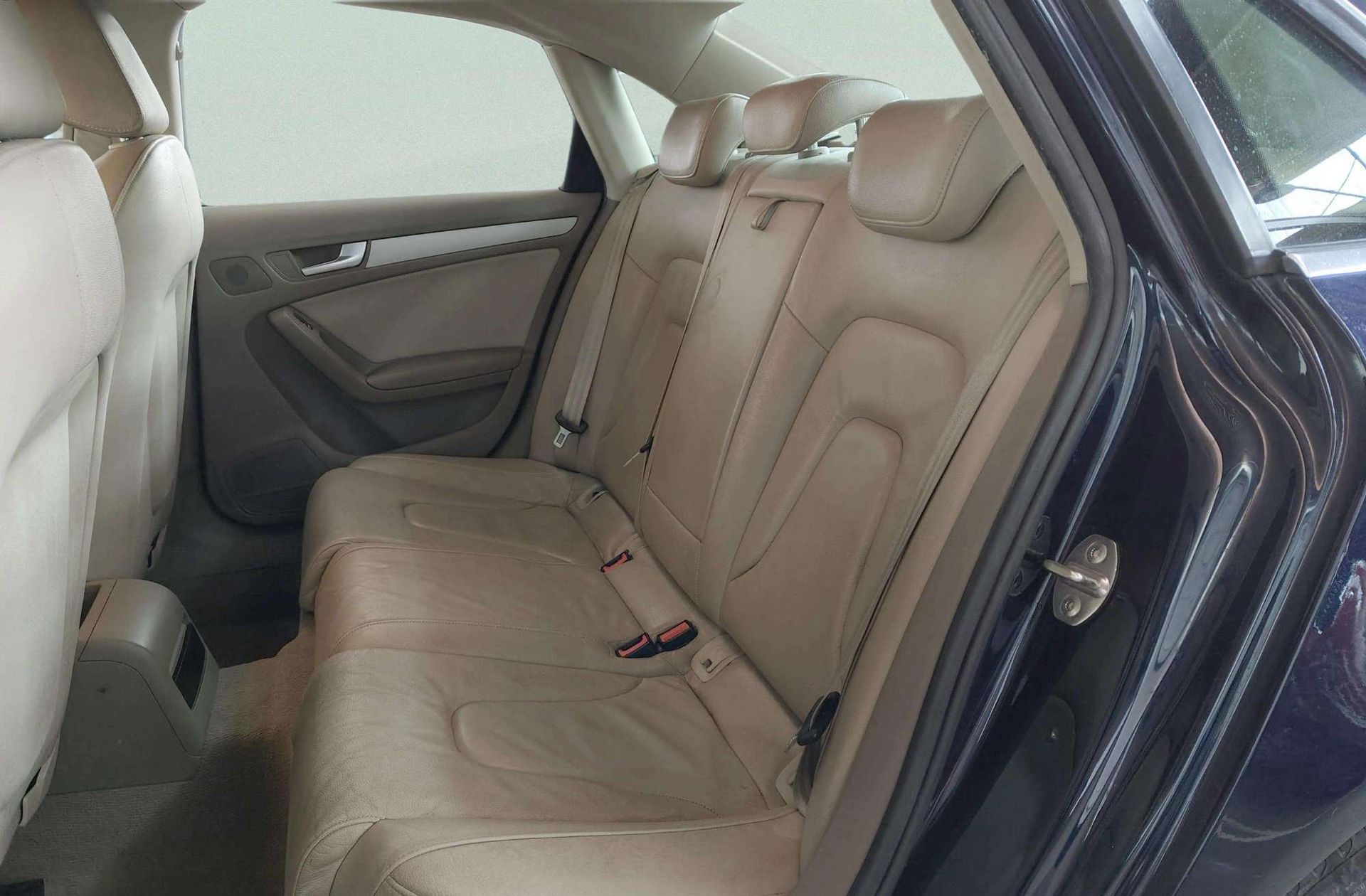 Audi A4 2.0 TDI DPF - foto 10