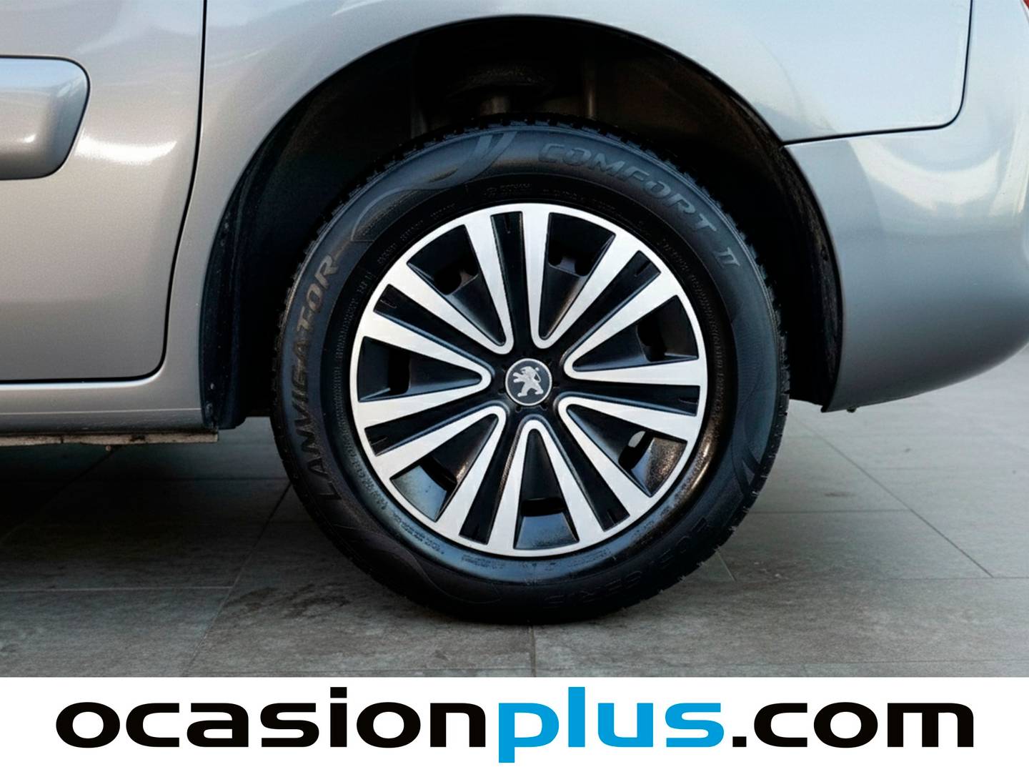 Foto Peugeot Partner Peugeot Partner Tepee Tepee Combi BlueHDI 100 Style (100 CV)