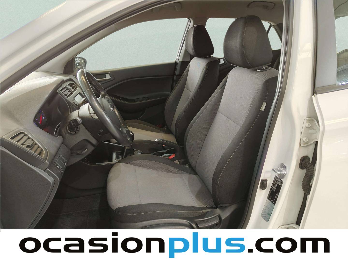 Foto asientos delanteros Hyundai i20 Hyundai i20 1.0 TGDI Essence LE (100 CV)