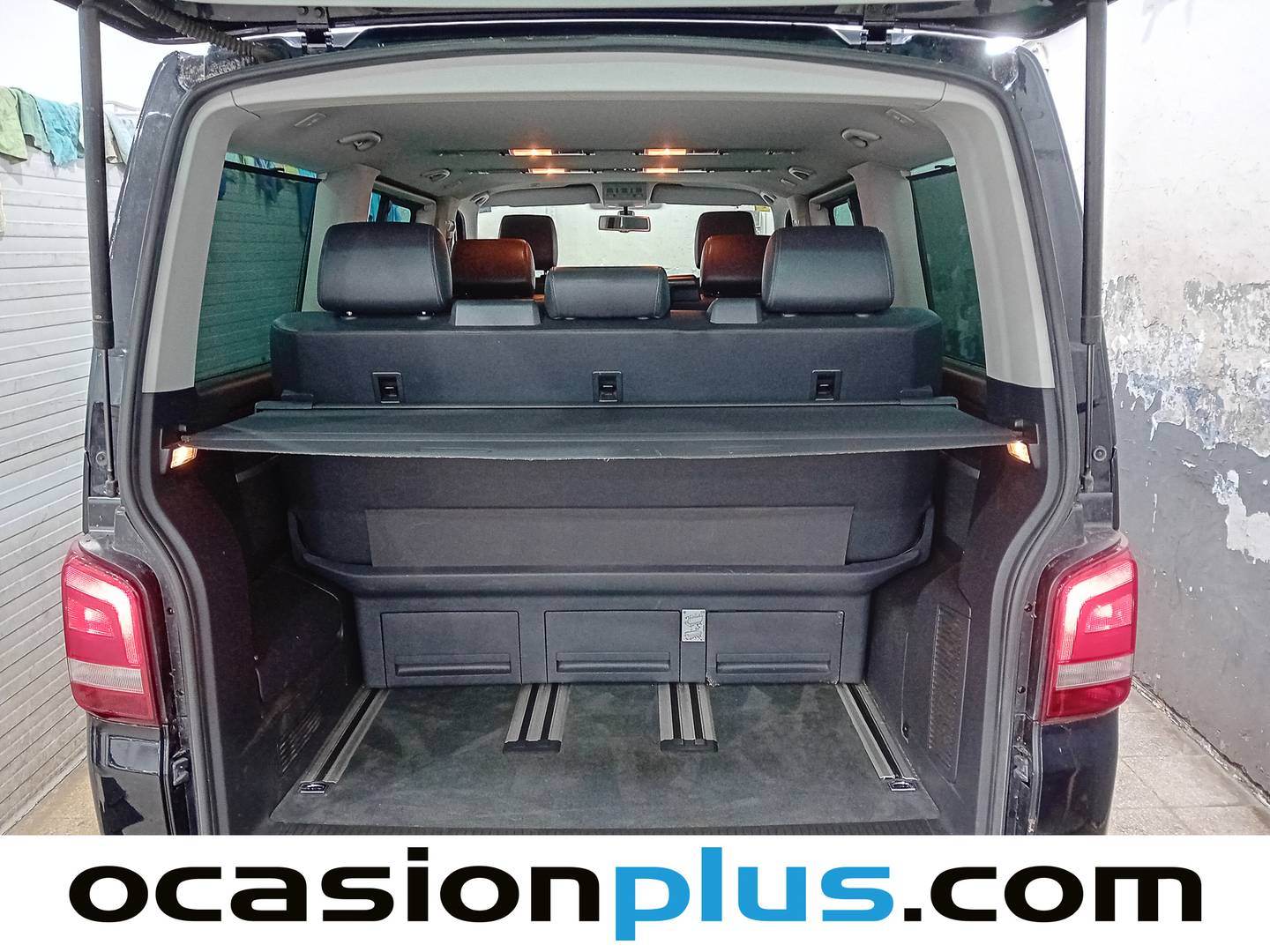 Foto Volkswagen Multivan Volkswagen Multivan Premium 2.0 TDI BMT (180 CV) DSG 7 Plazas siete plazas
