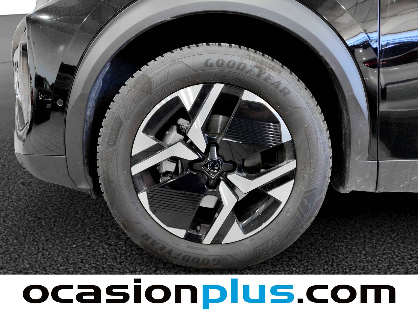 Foto Peugeot 2008 Peugeot 2008 Allure Hybrid eDCS6  (136 CV)