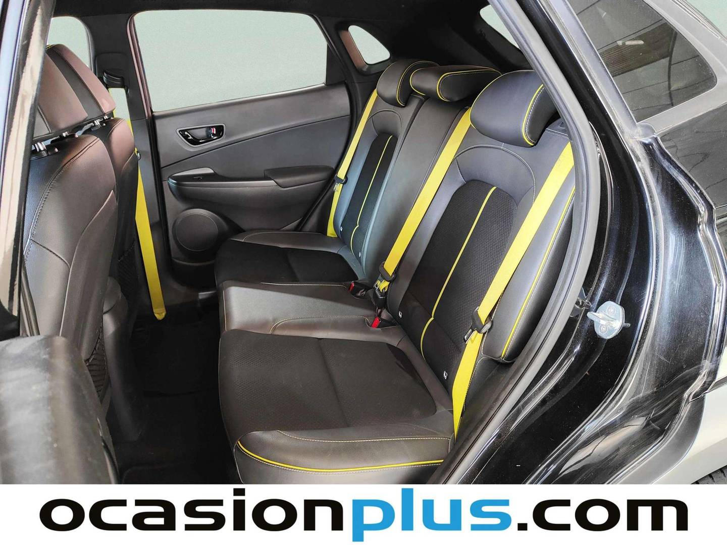Foto asientos traseros Hyundai Kona Hyundai Kona 1.6 GDI HEV Tecno Lime DT (141 CV)