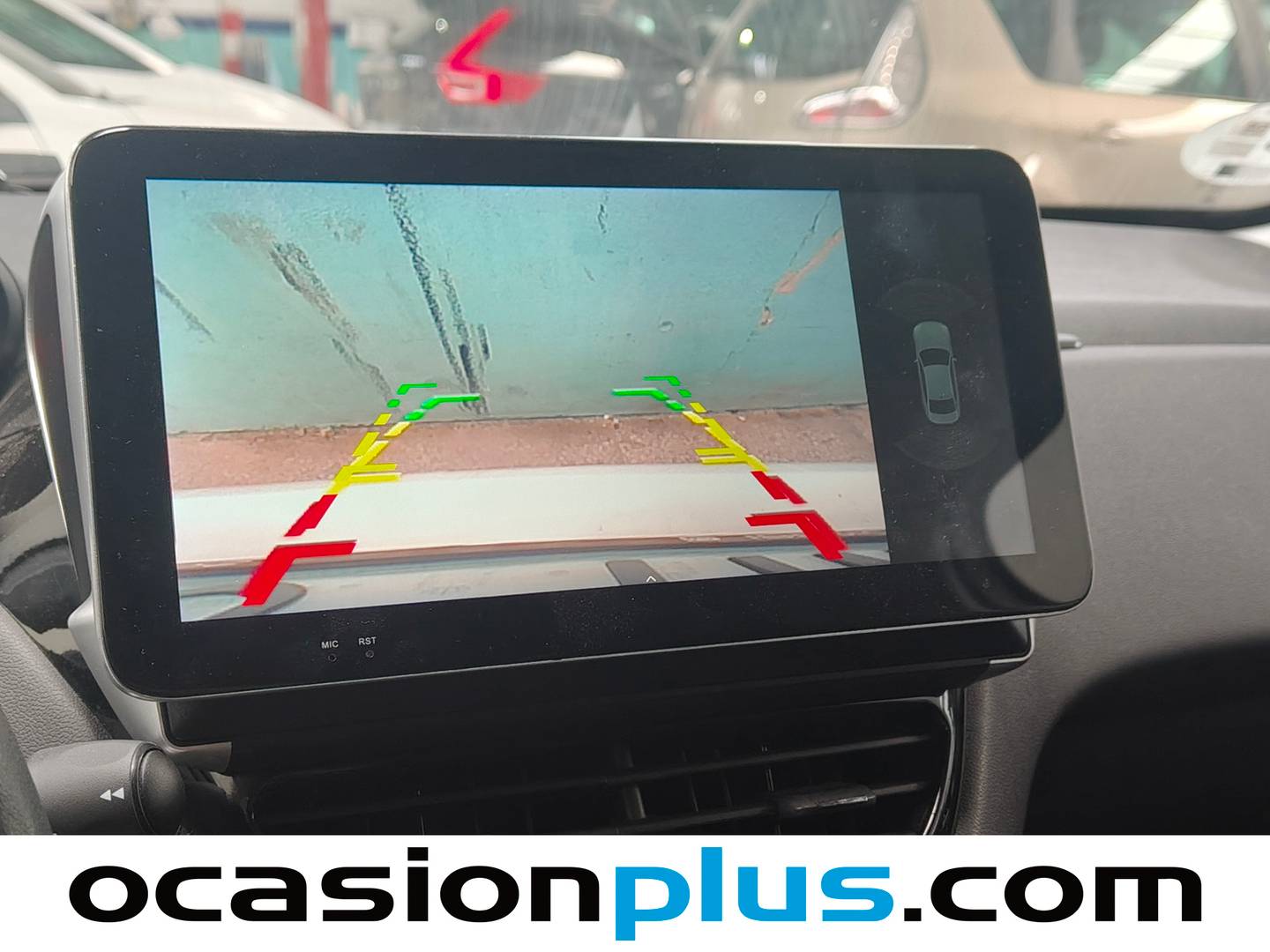 Equipamiento del Peugeot 208 Peugeot 208 1.6 e-HDI Allure (92 CV)