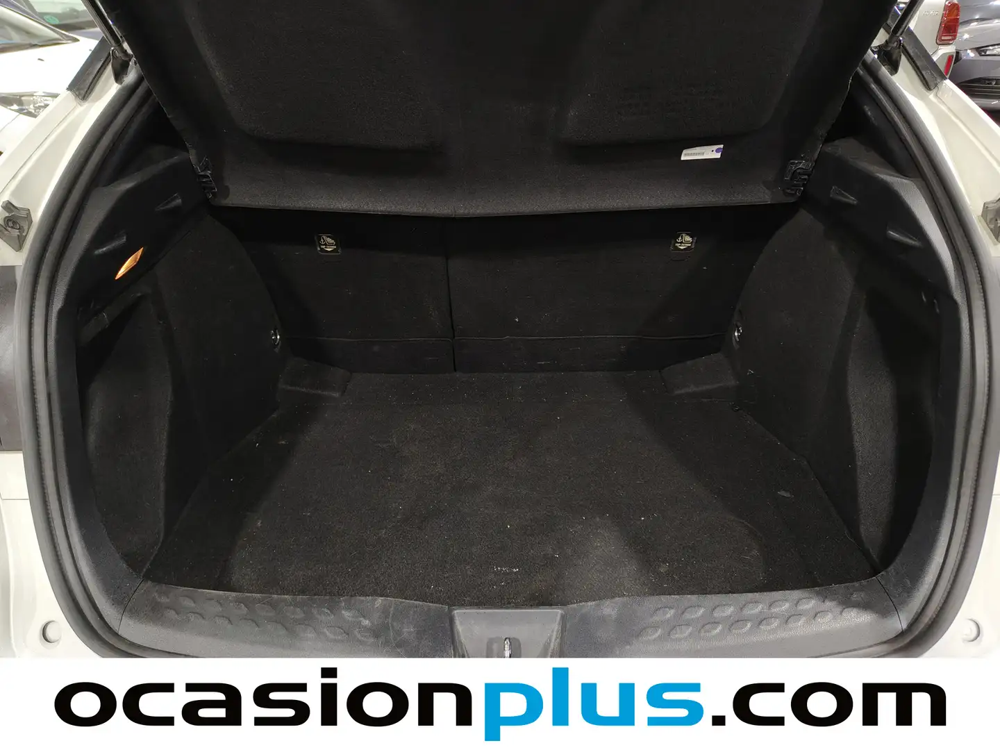 Foto Toyota C-HR Toyota C-HR 1.8 125H Style Plus (122 CV)