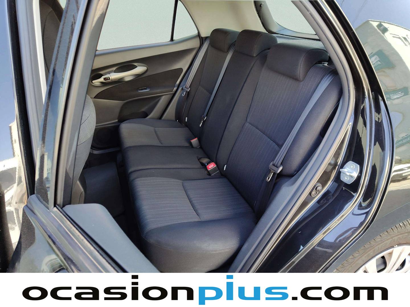 Foto asientos traseros Toyota Auris Toyota Auris 1.4 D-4D Auris (90 CV)