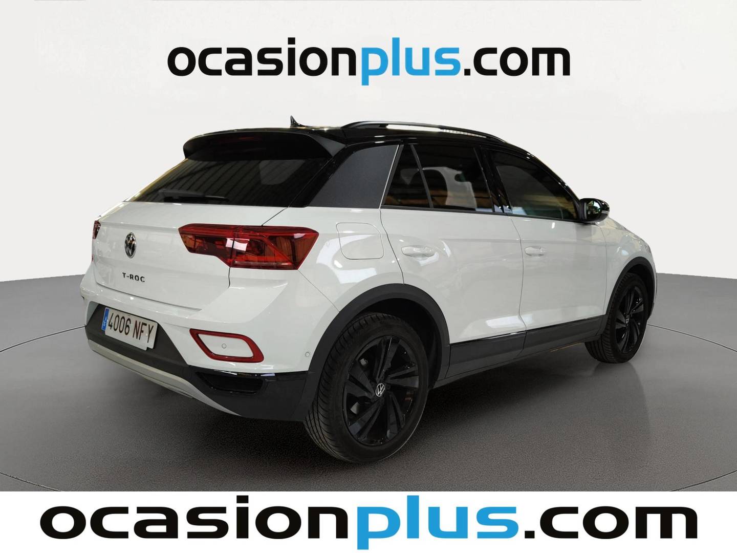 Foto trasera Volkswagen T-Roc Volkswagen T-Roc Dark Line 1.5 TSI (150 CV) DSG derecha