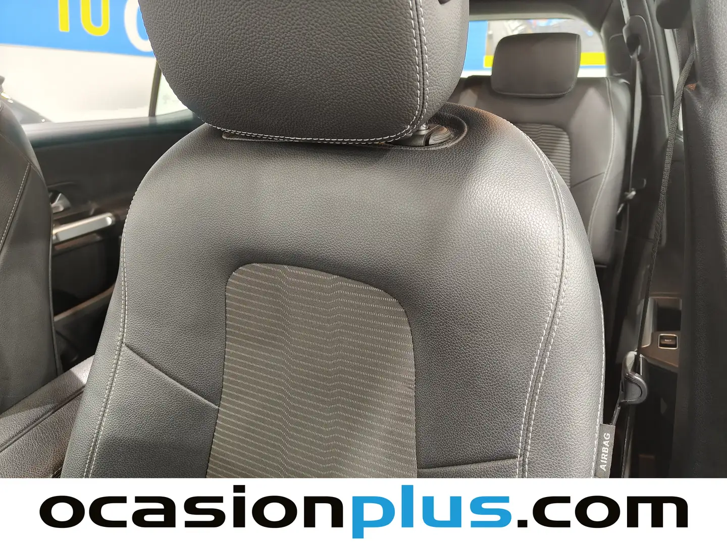 Foto Mercedes GLB Mercedes-Benz GLB 220 D 4Matic DCT (190 CV)