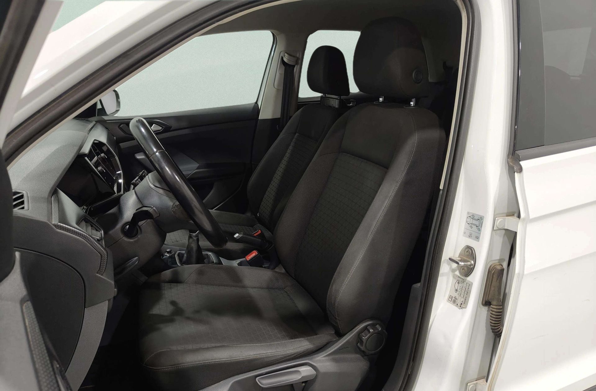 Volkswagen T-Cross Advance 1.6 TDI - foto 11