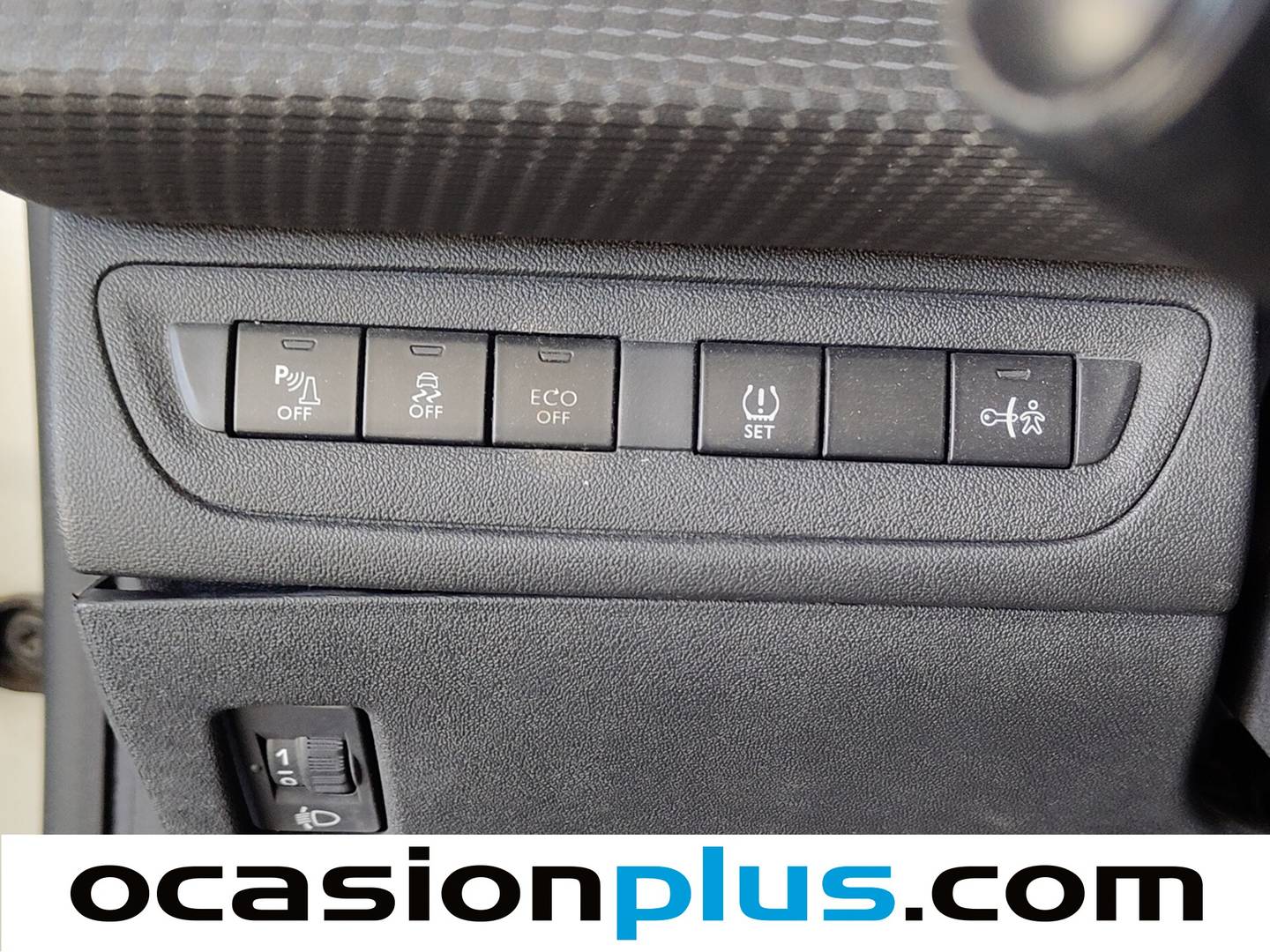 Accesorios del Peugeot 2008 Peugeot 2008 VTI 82 Active ETG5 (82 CV)