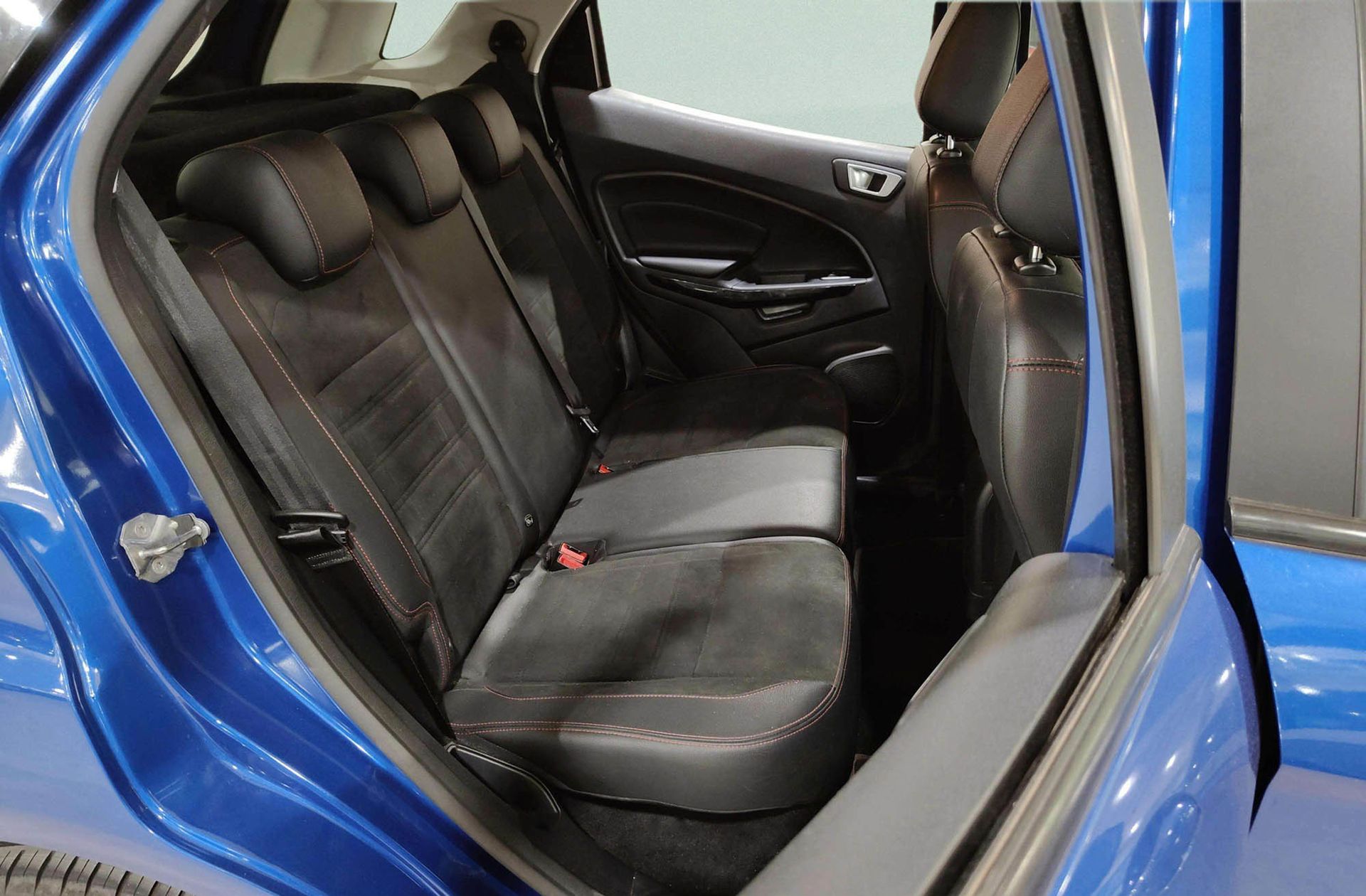 Ford EcoSport 1.0T EcoBoost ST Line - foto 20