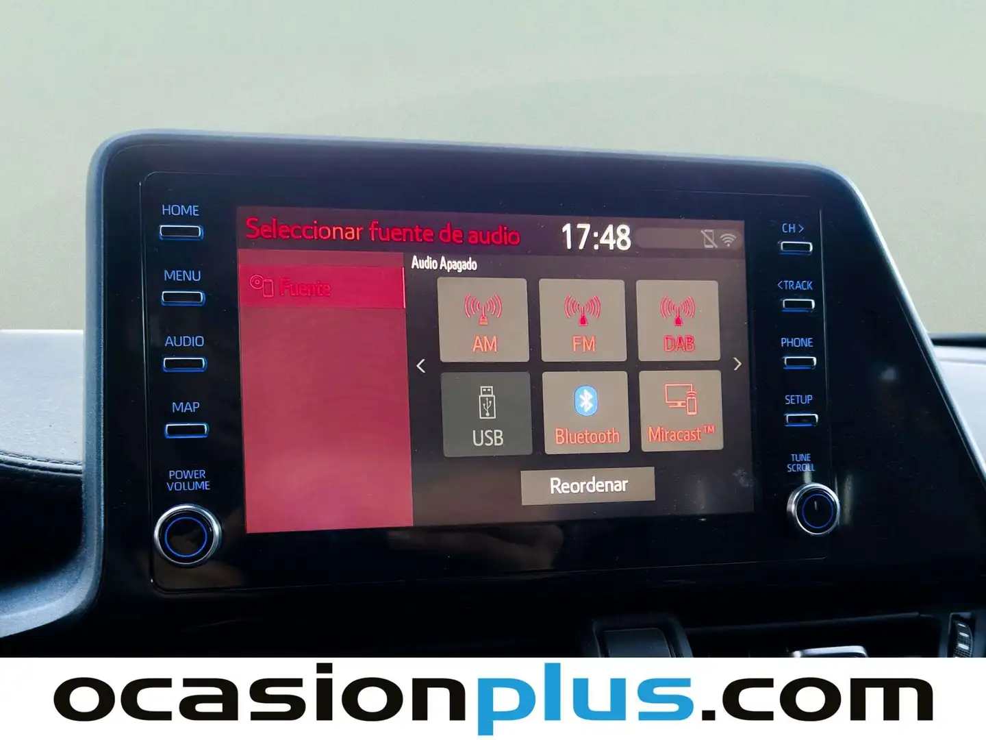 Foto Toyota C-HR Toyota C-HR 1.8 125H Advance  (122 CV)